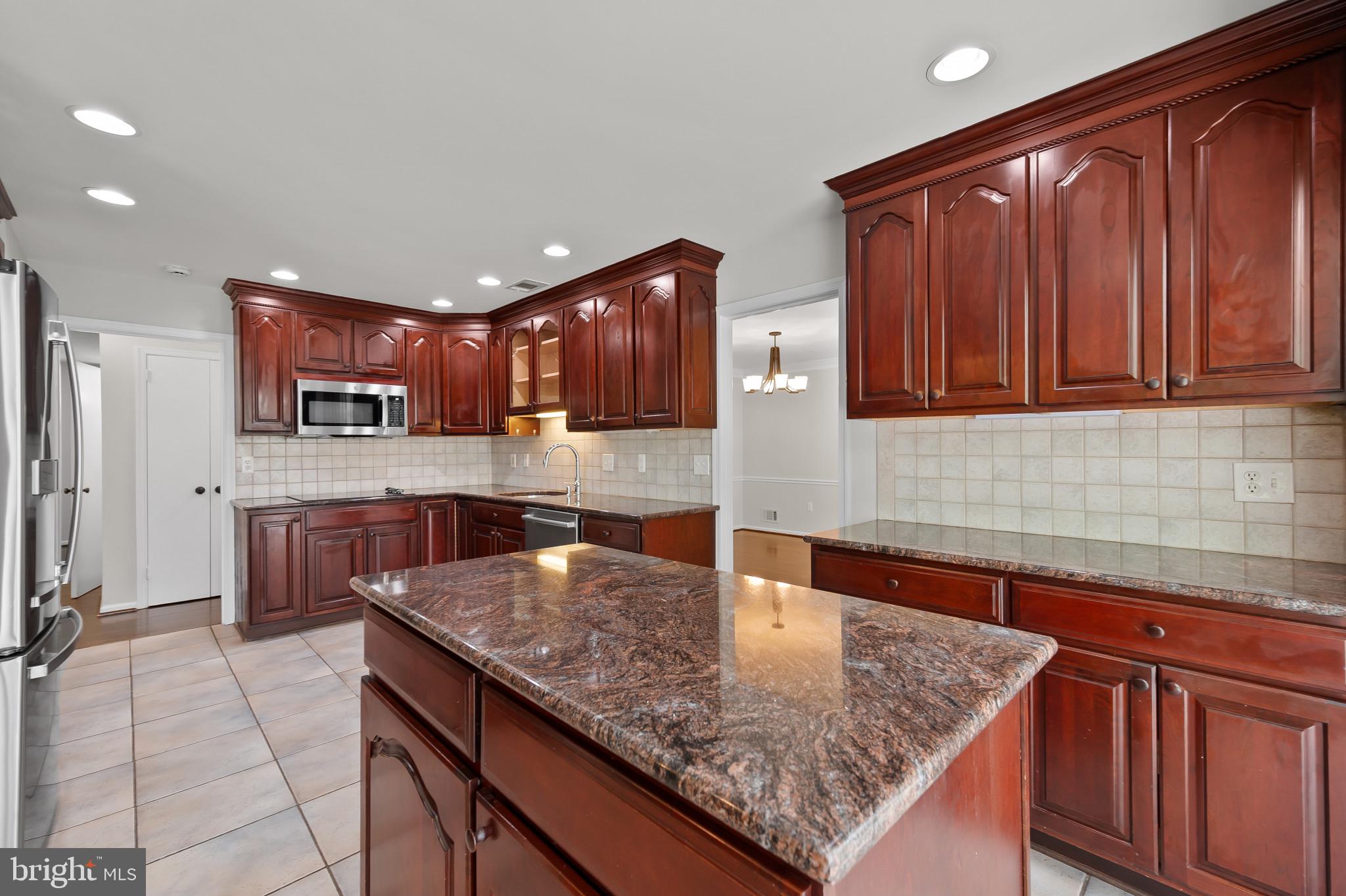 STONEGATE - Residential