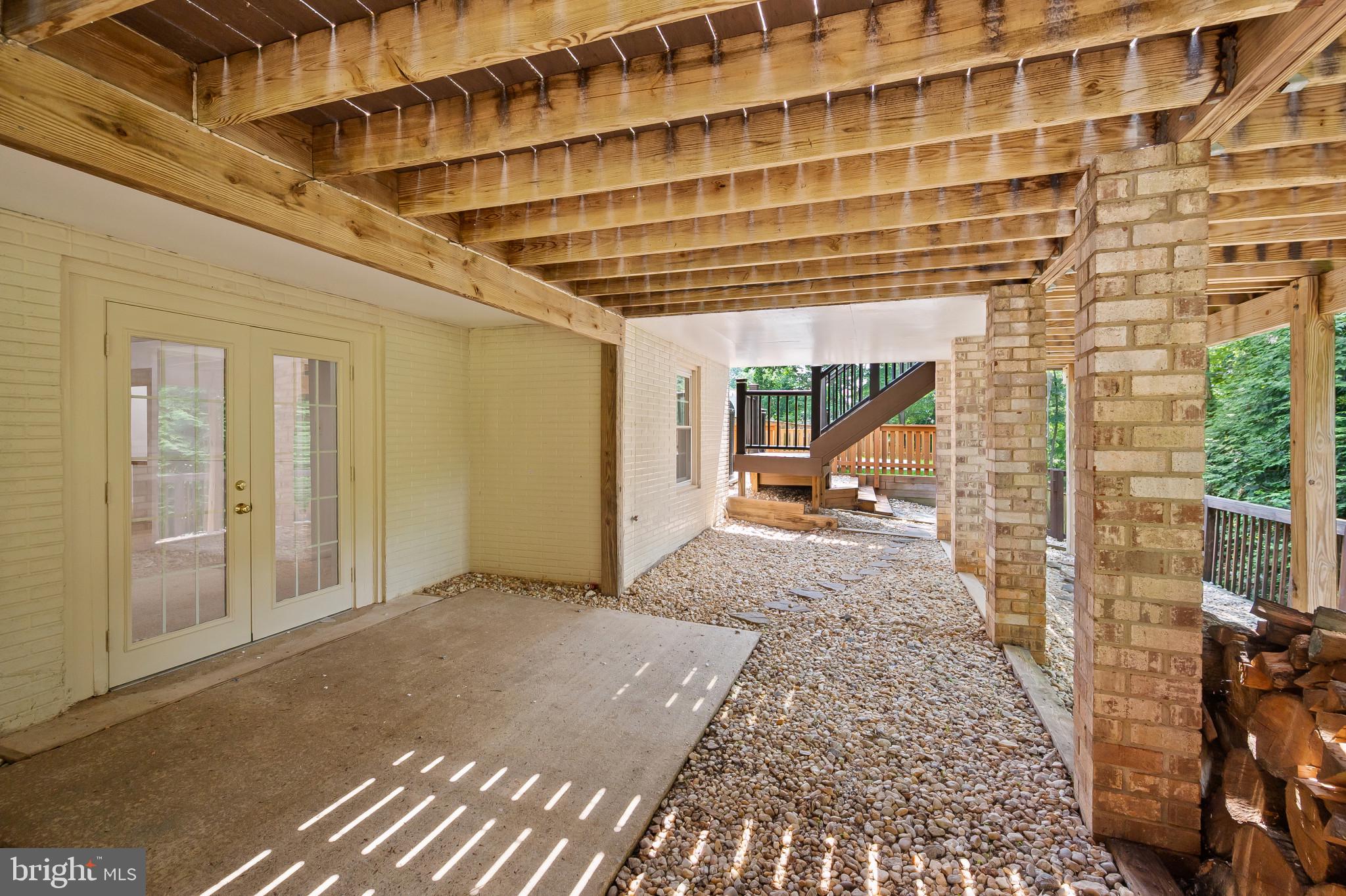 STONEGATE - Residential