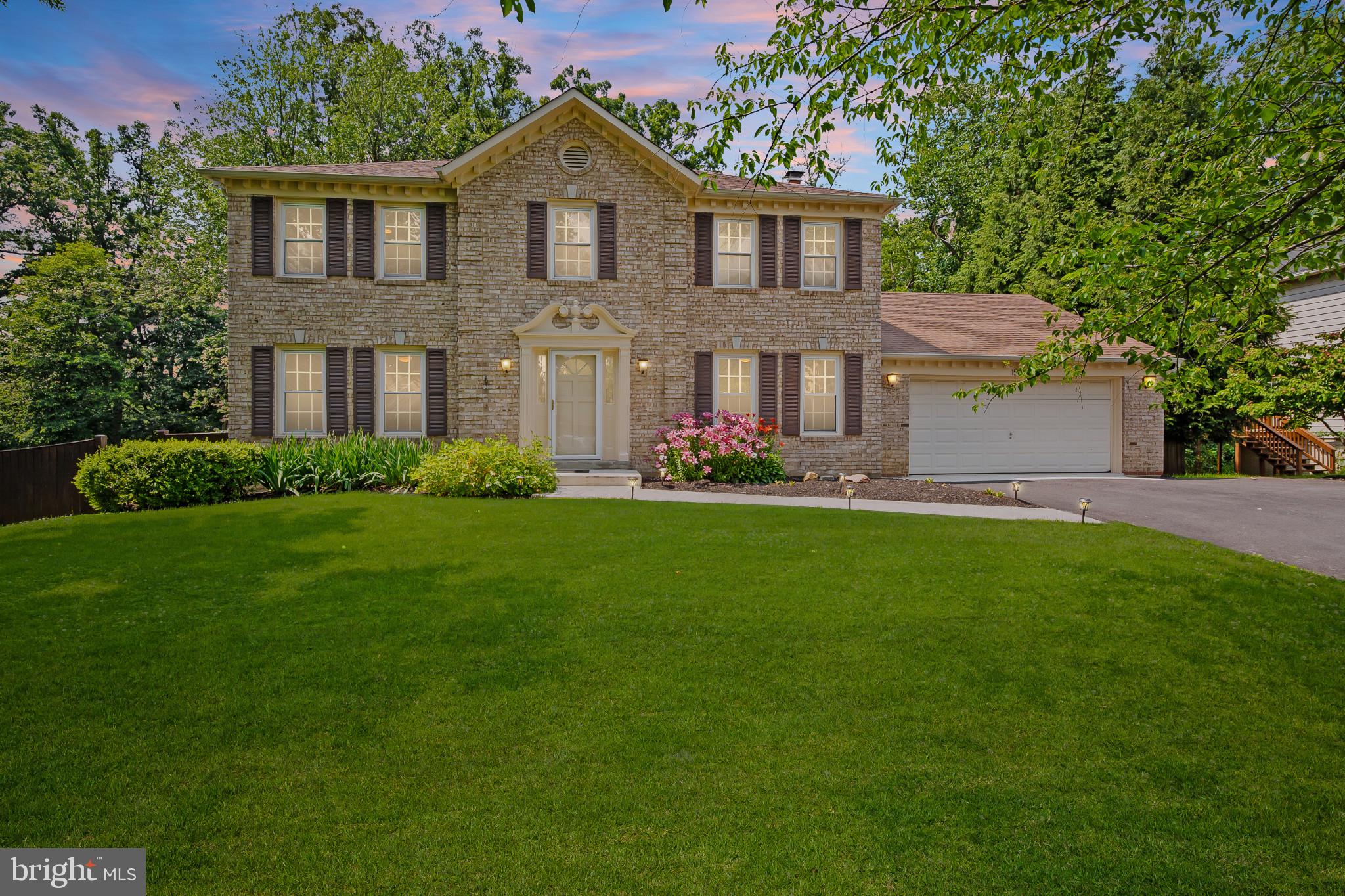 STONEGATE - Residential