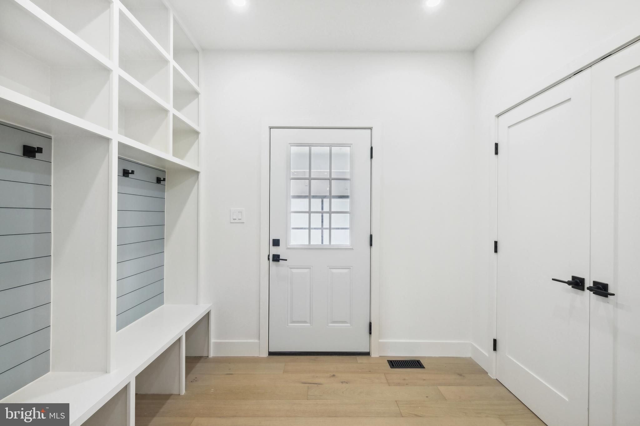 KENSINGTON TERRACE - Residential