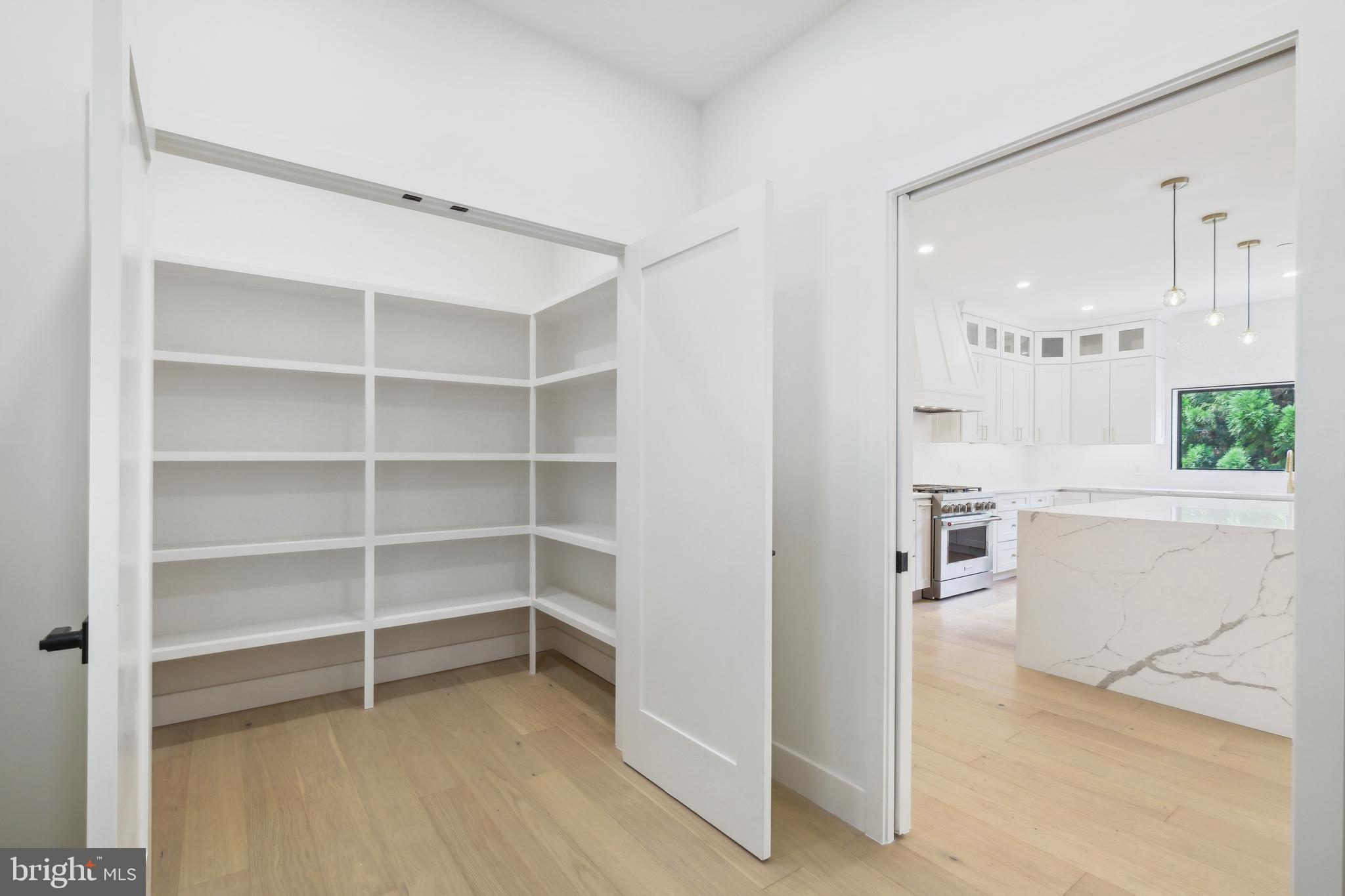 KENSINGTON TERRACE - Residential