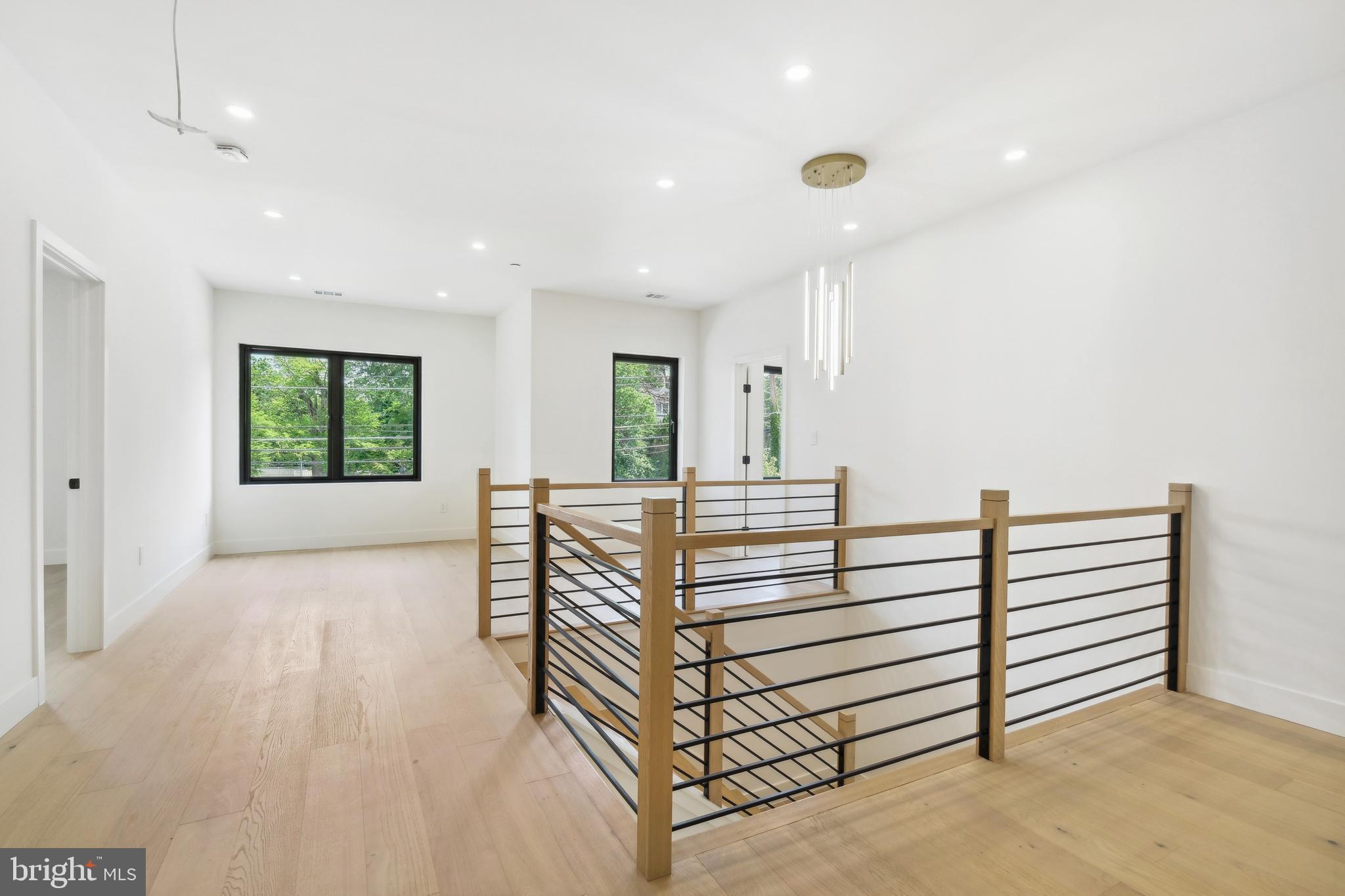 KENSINGTON TERRACE - Residential