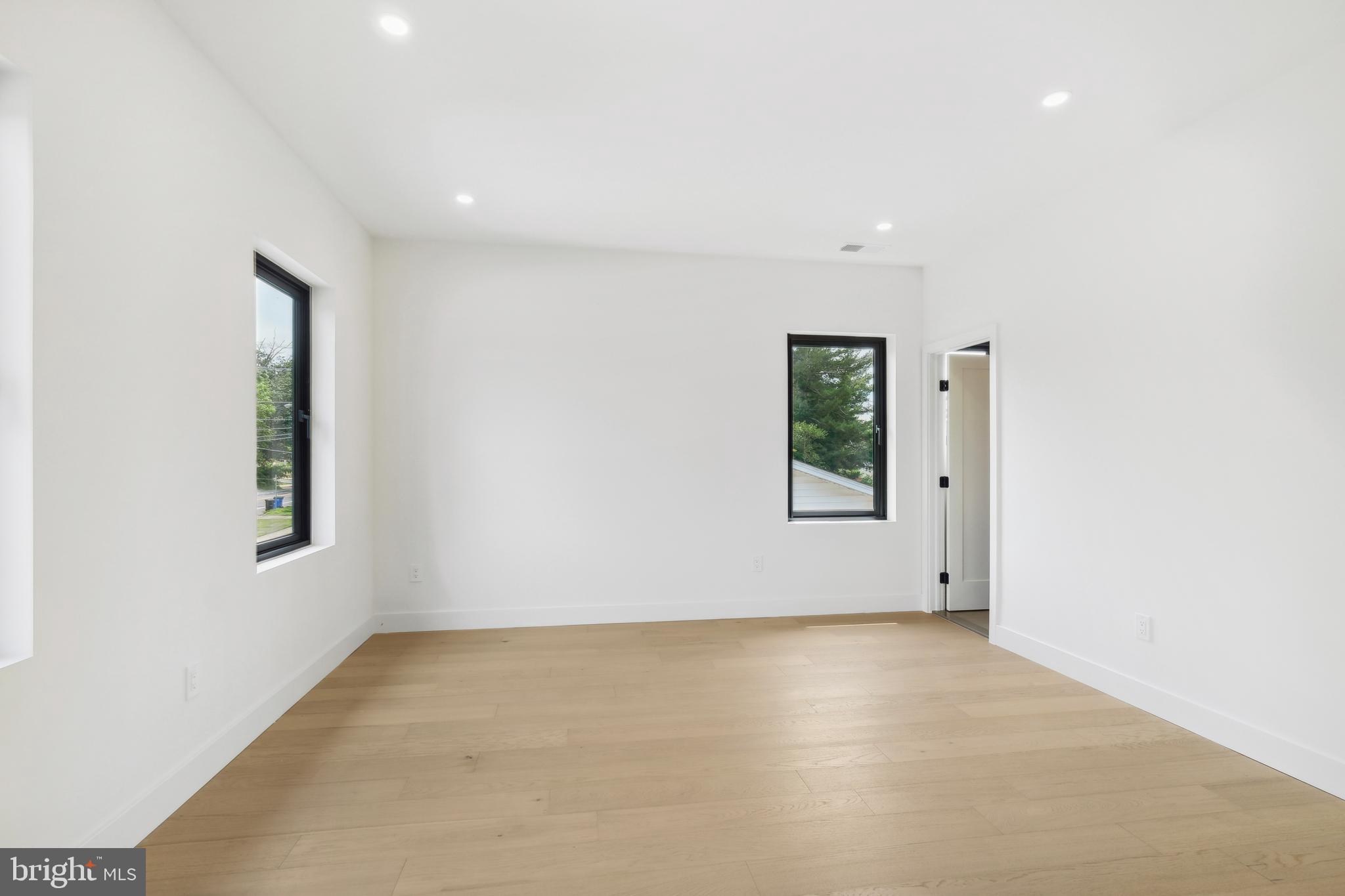 KENSINGTON TERRACE - Residential