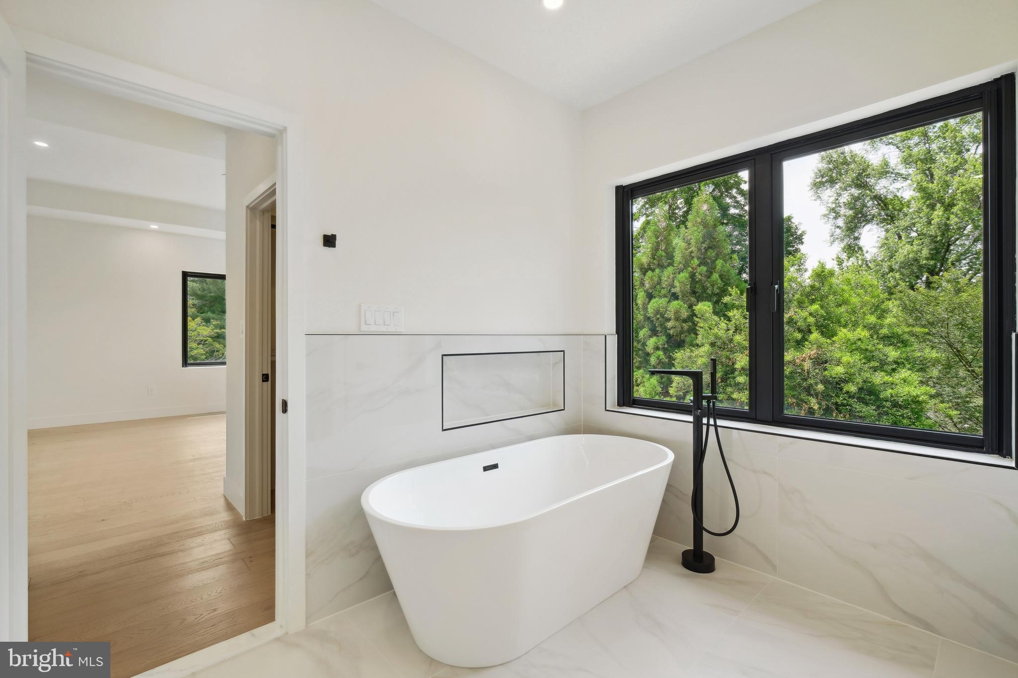 KENSINGTON TERRACE - Residential