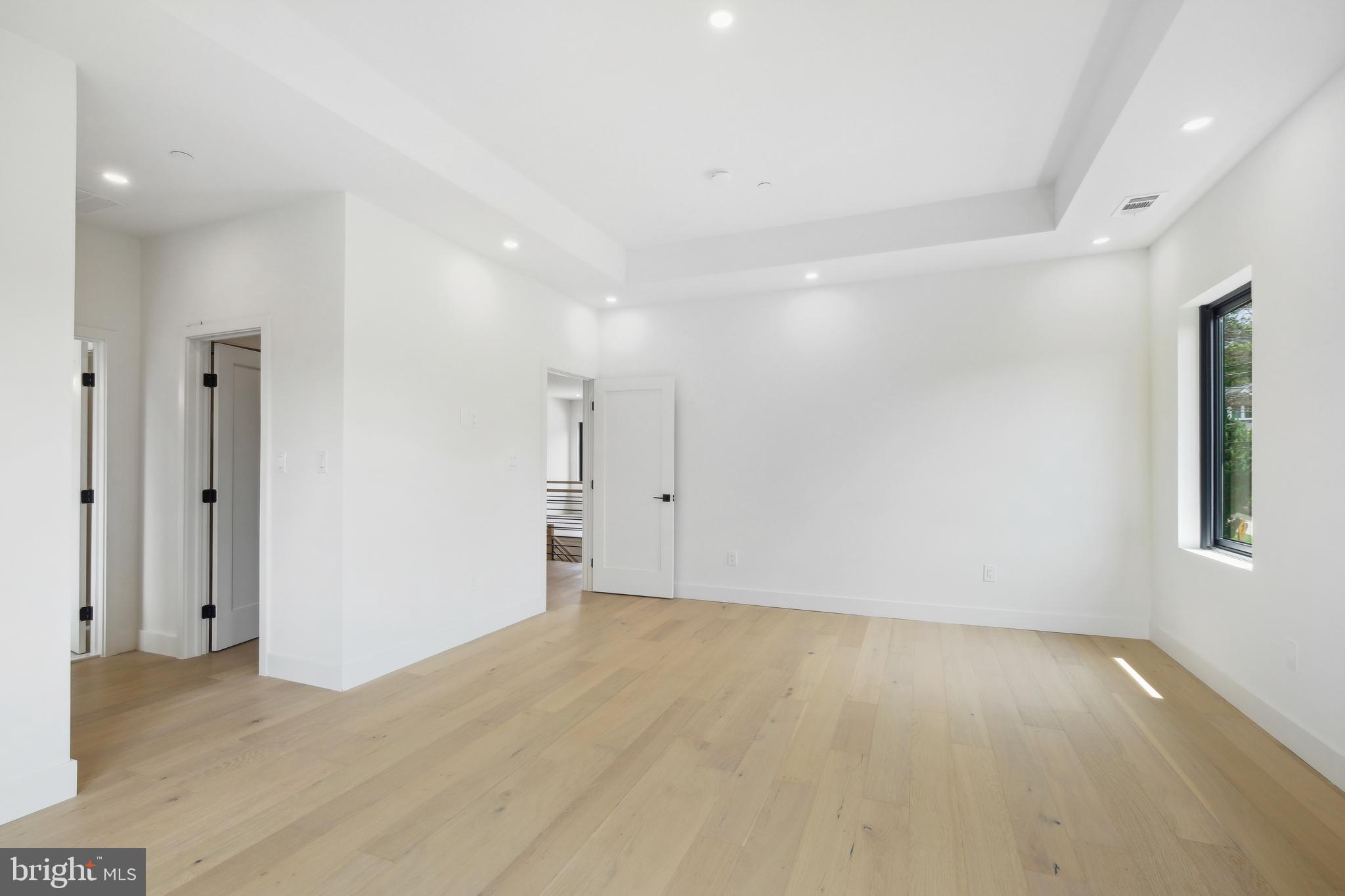 KENSINGTON TERRACE - Residential