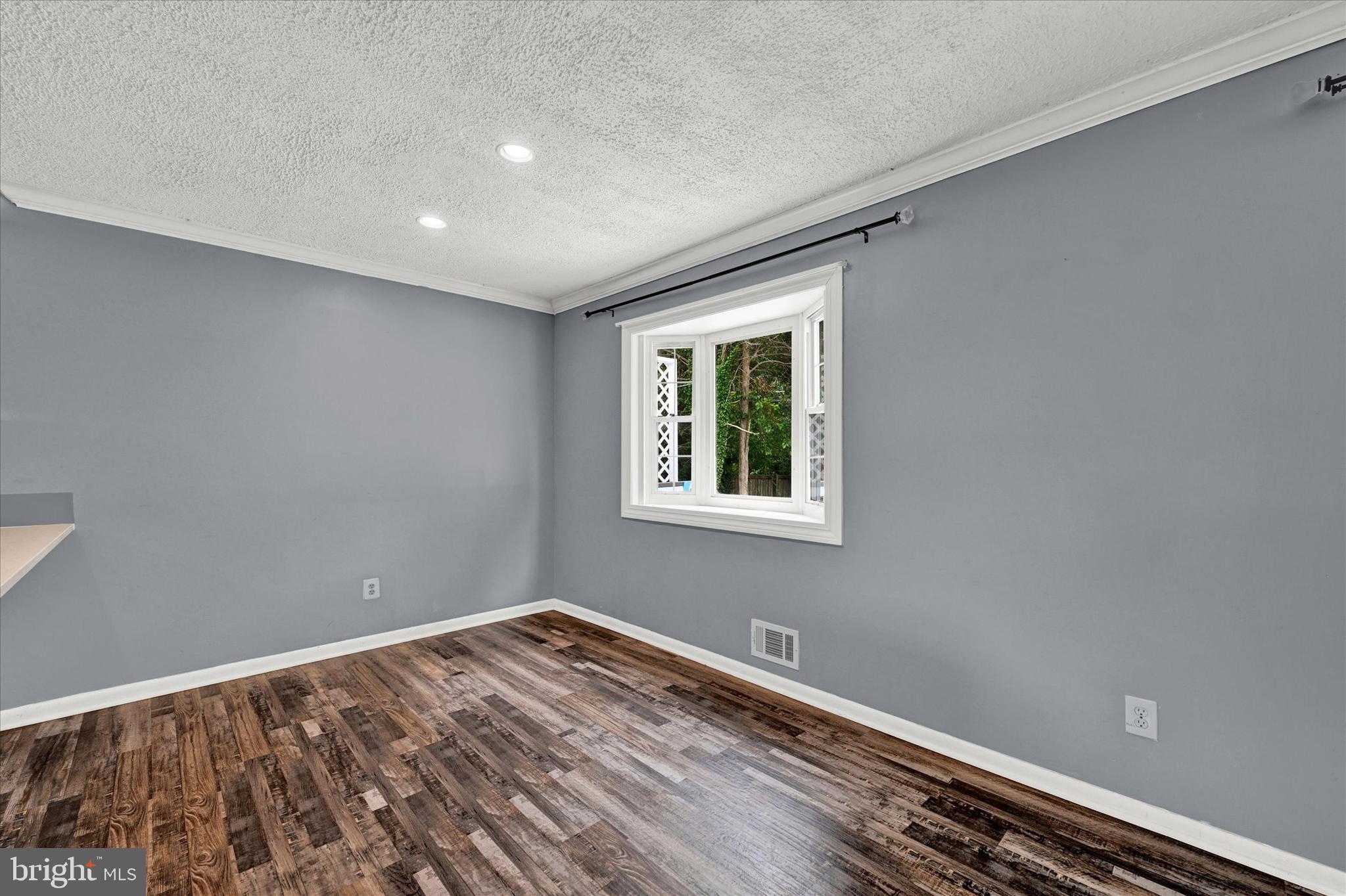 COLONY RIDGE - Residential Lease