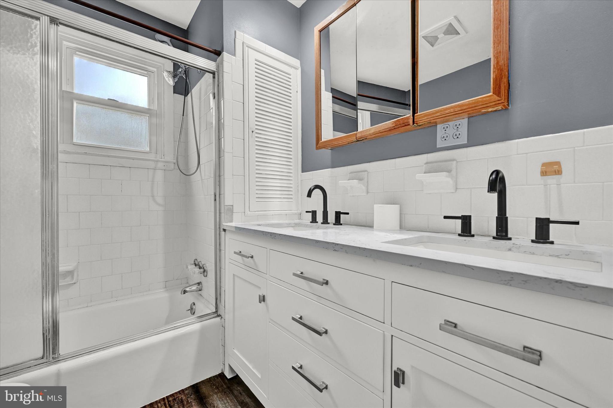 COLONY RIDGE - Residential Lease