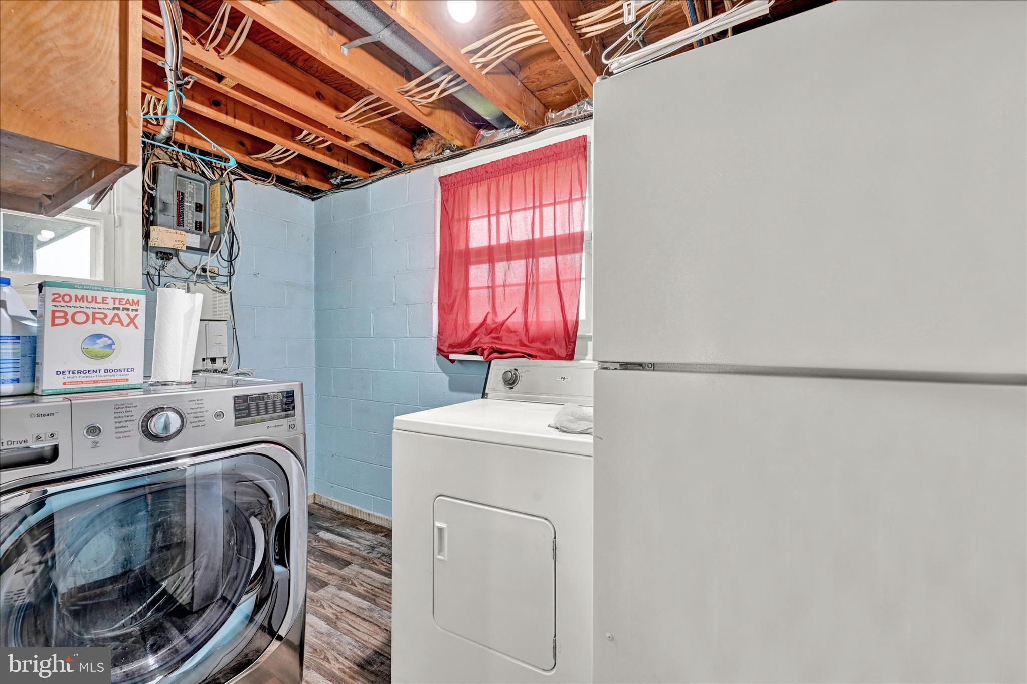 COLONY RIDGE - Residential Lease