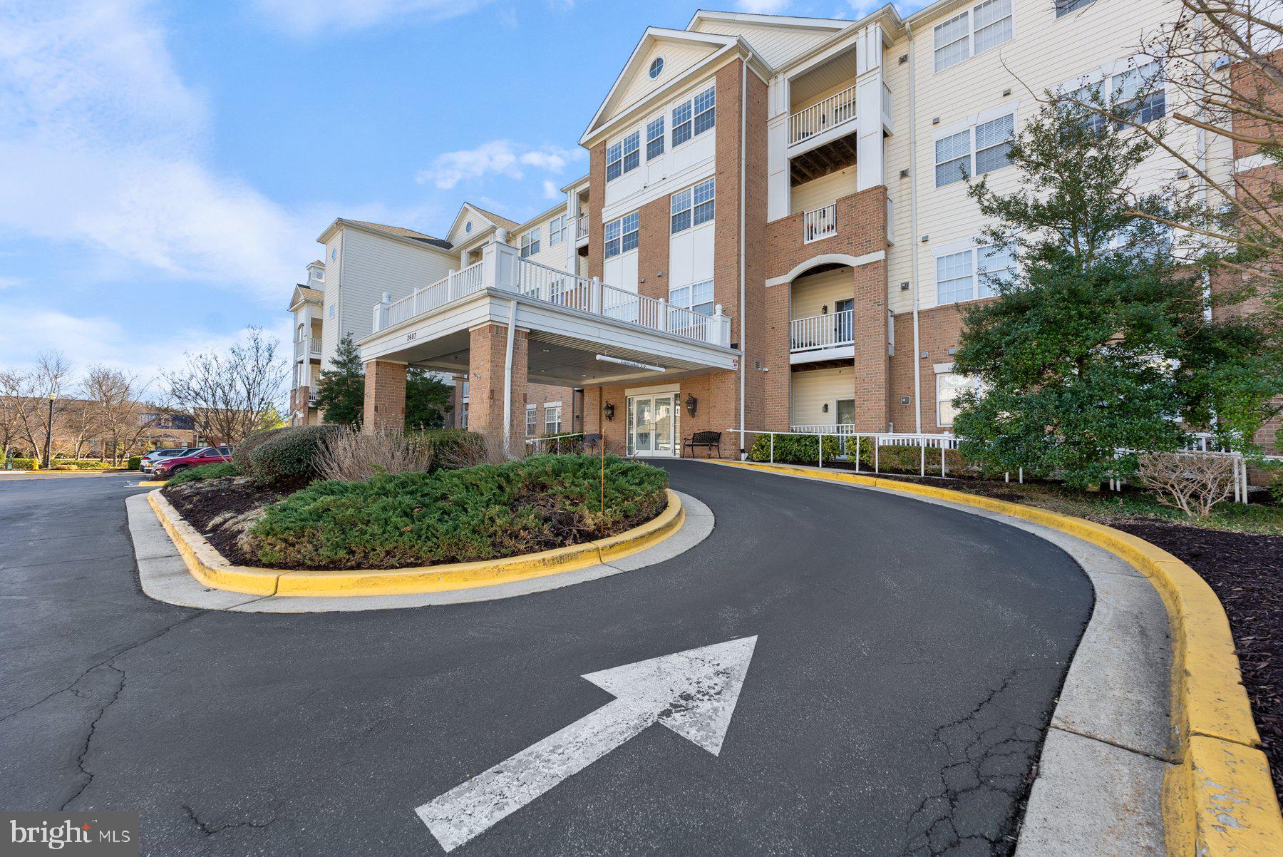 2607 CHAPEL LAKE DRIVE 313