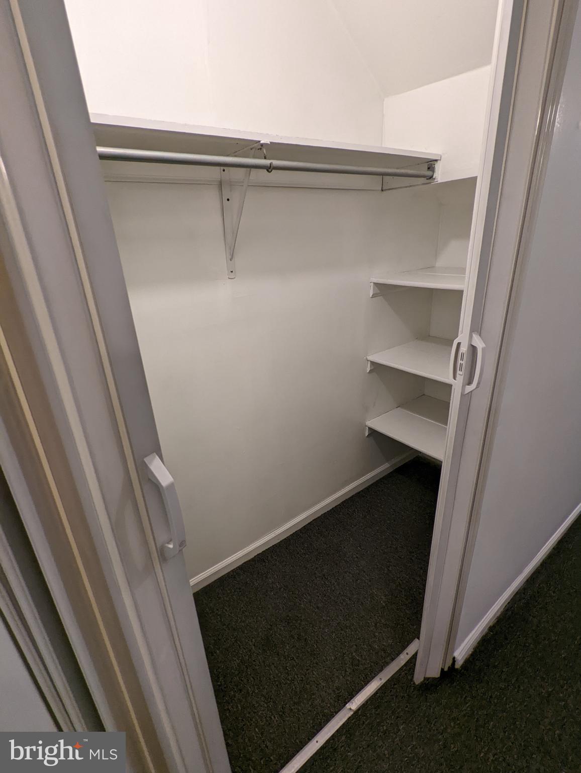 GRADUATE HOSPITAL - Residential Income