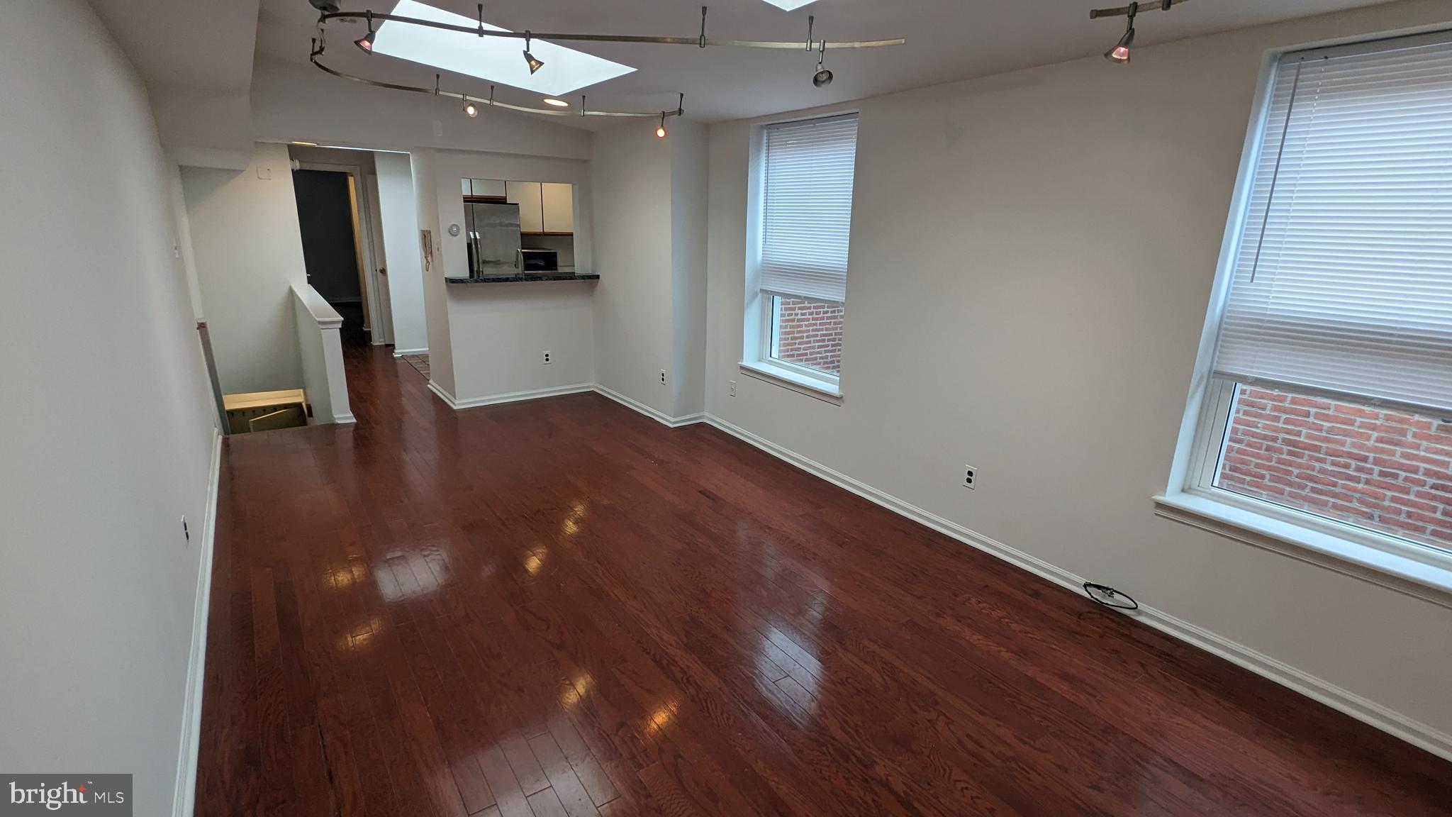 GRADUATE HOSPITAL - Residential Income