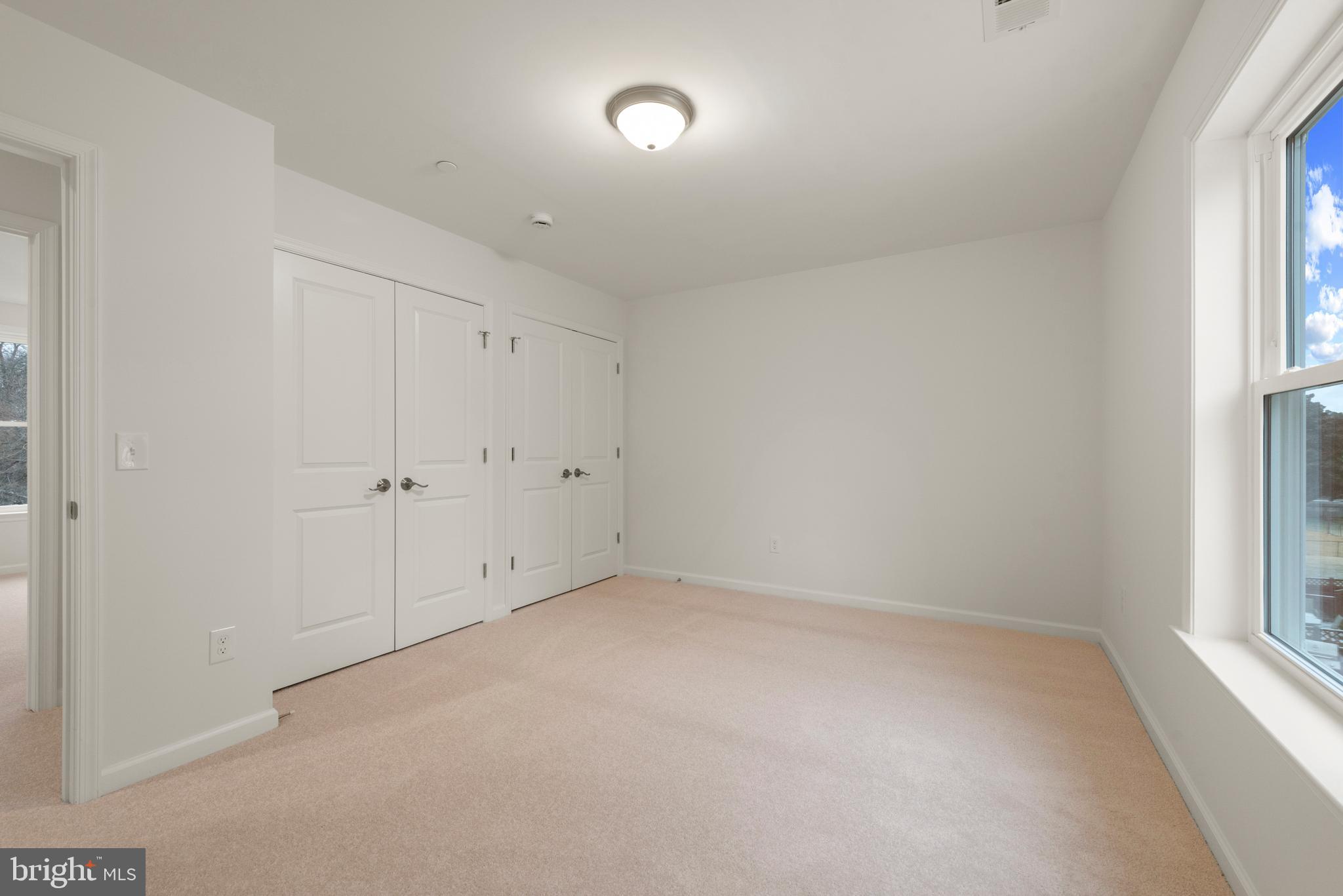 ROSEMONT - Residential