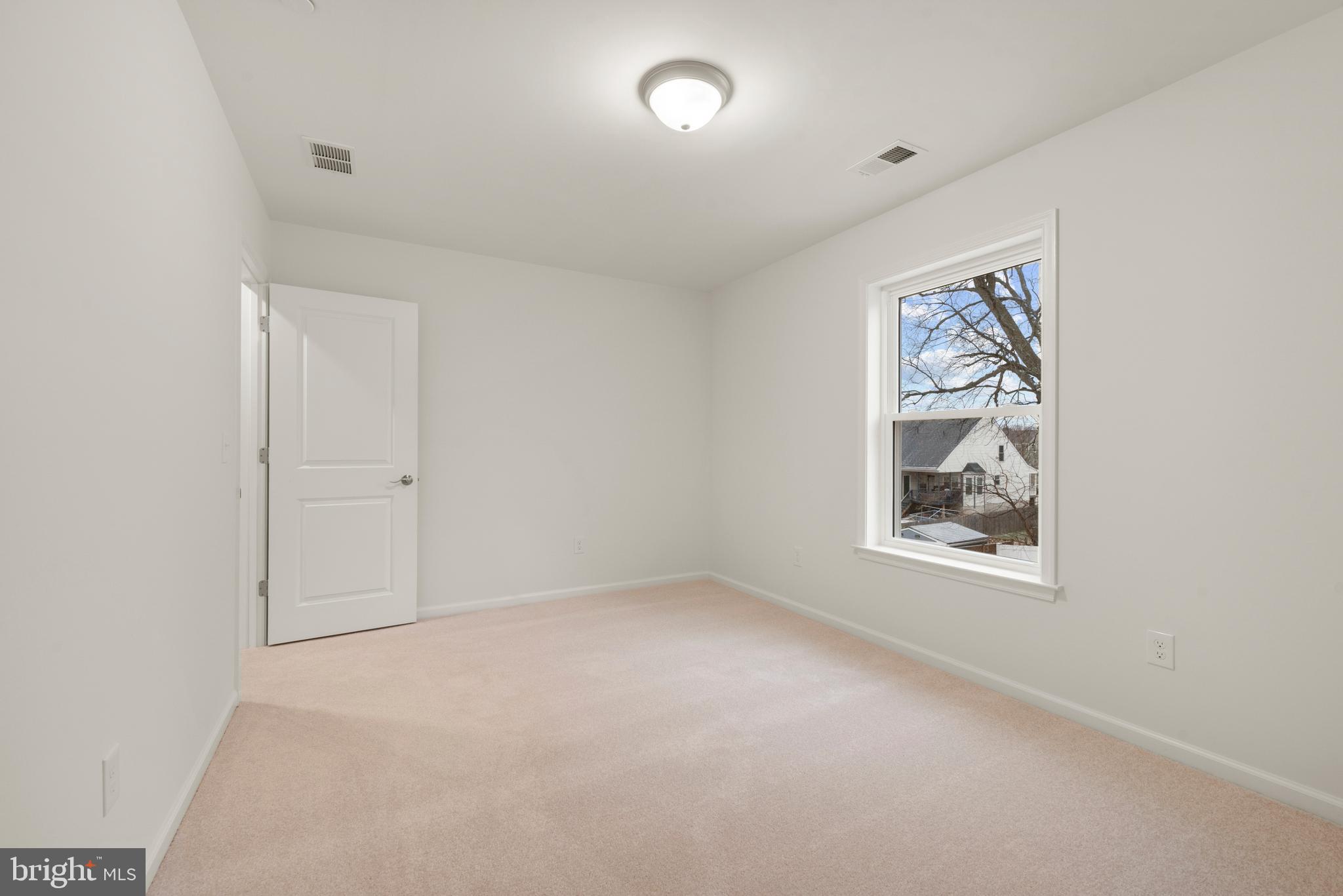 ROSEMONT - Residential