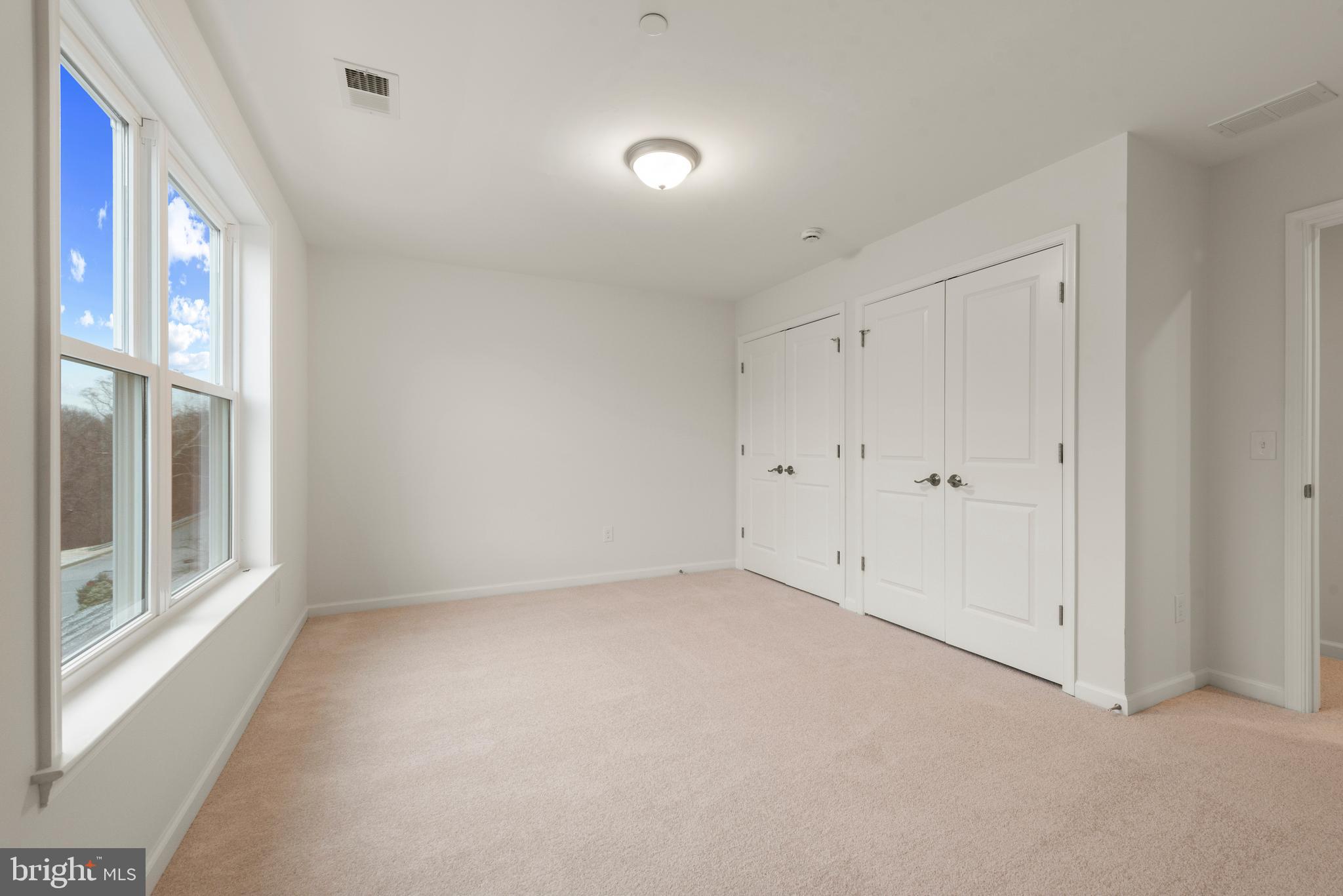 ROSEMONT - Residential