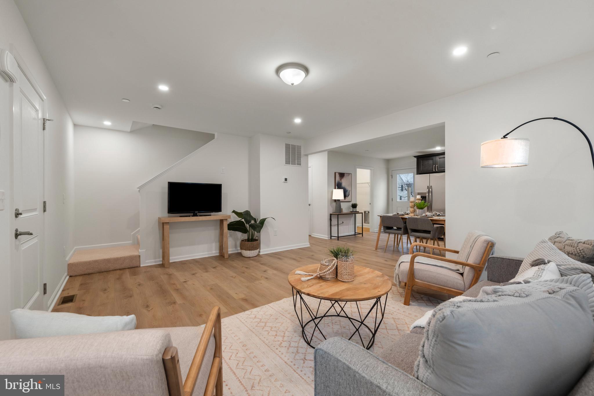 ROSEMONT - Residential