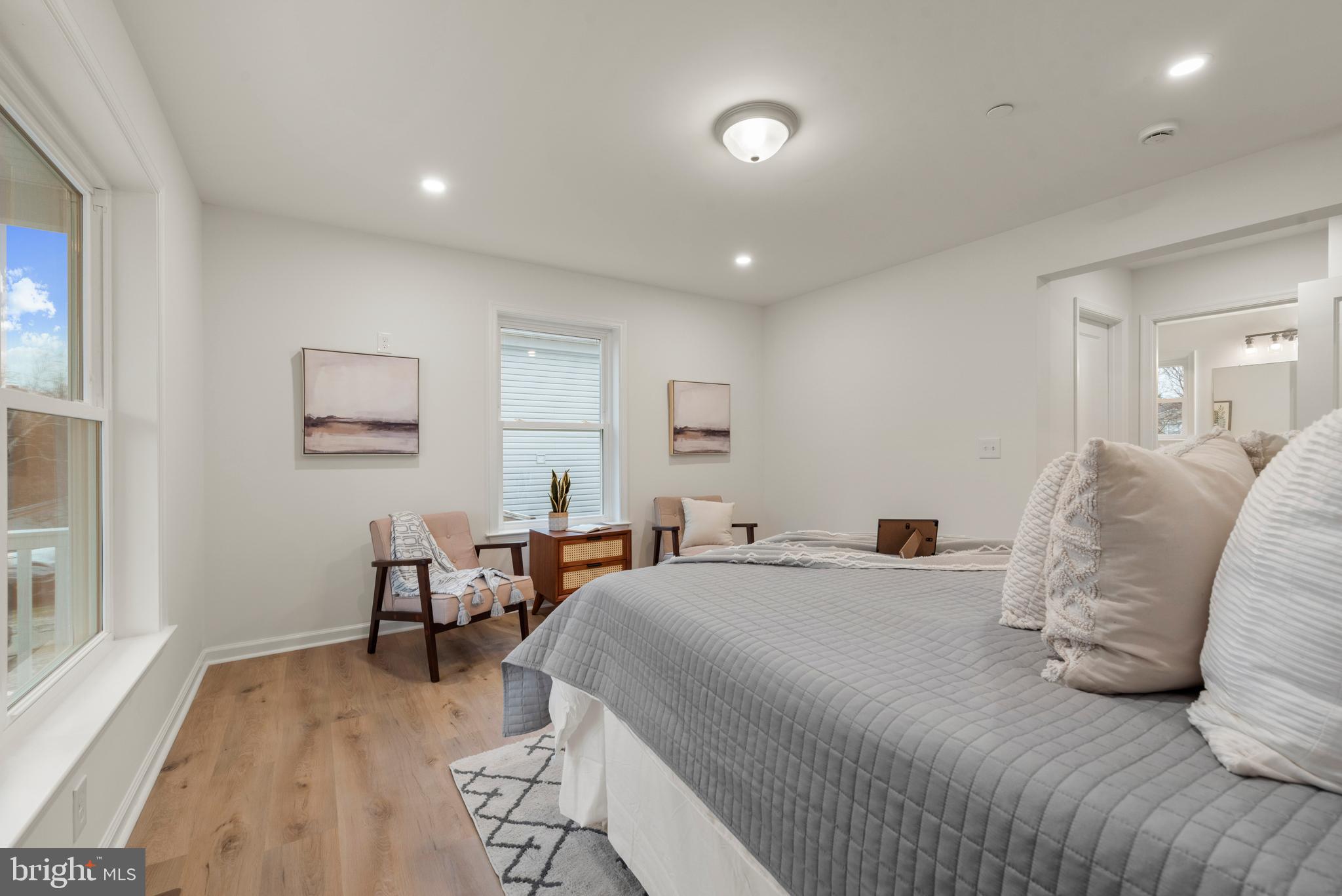 ROSEMONT - Residential