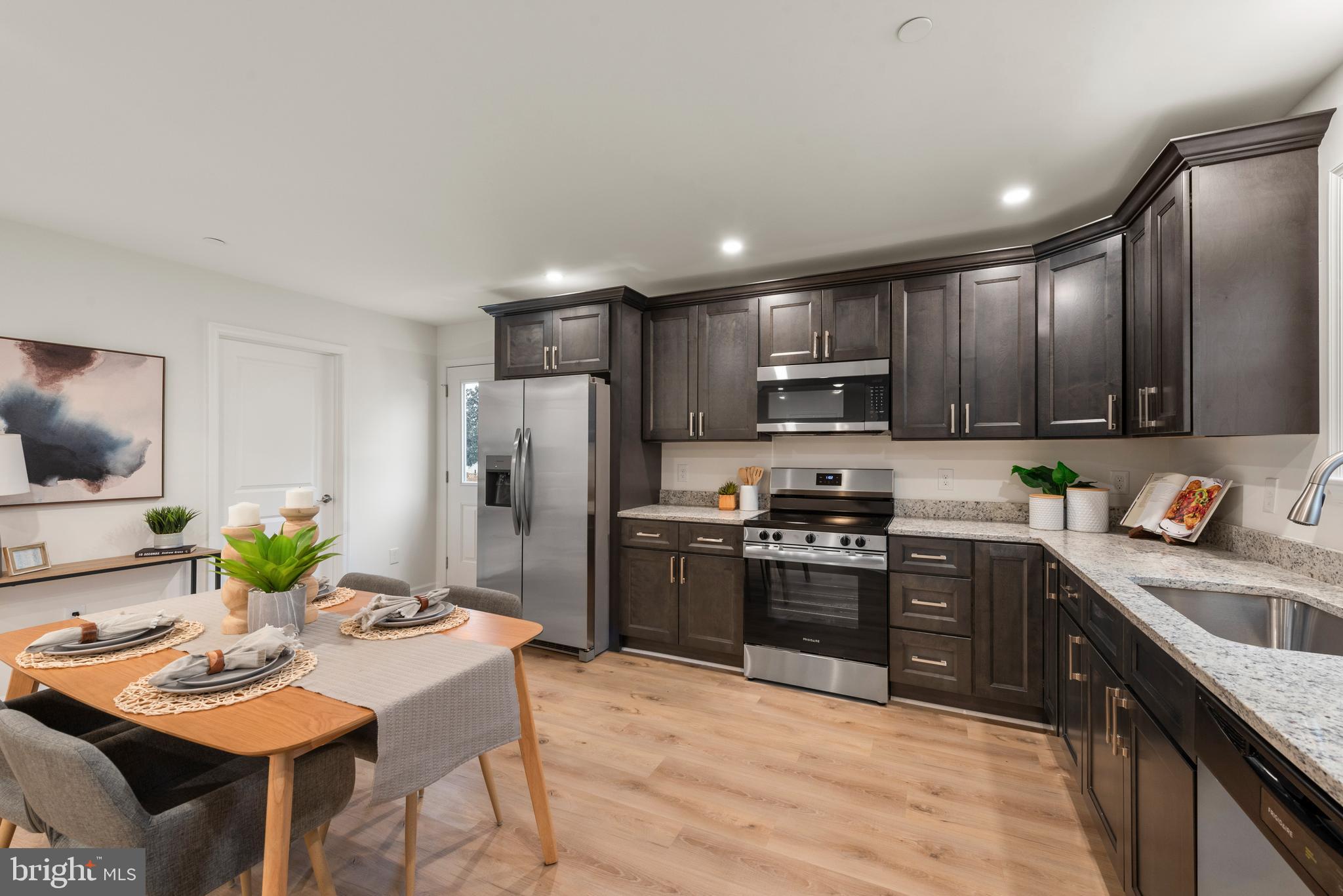 ROSEMONT - Residential