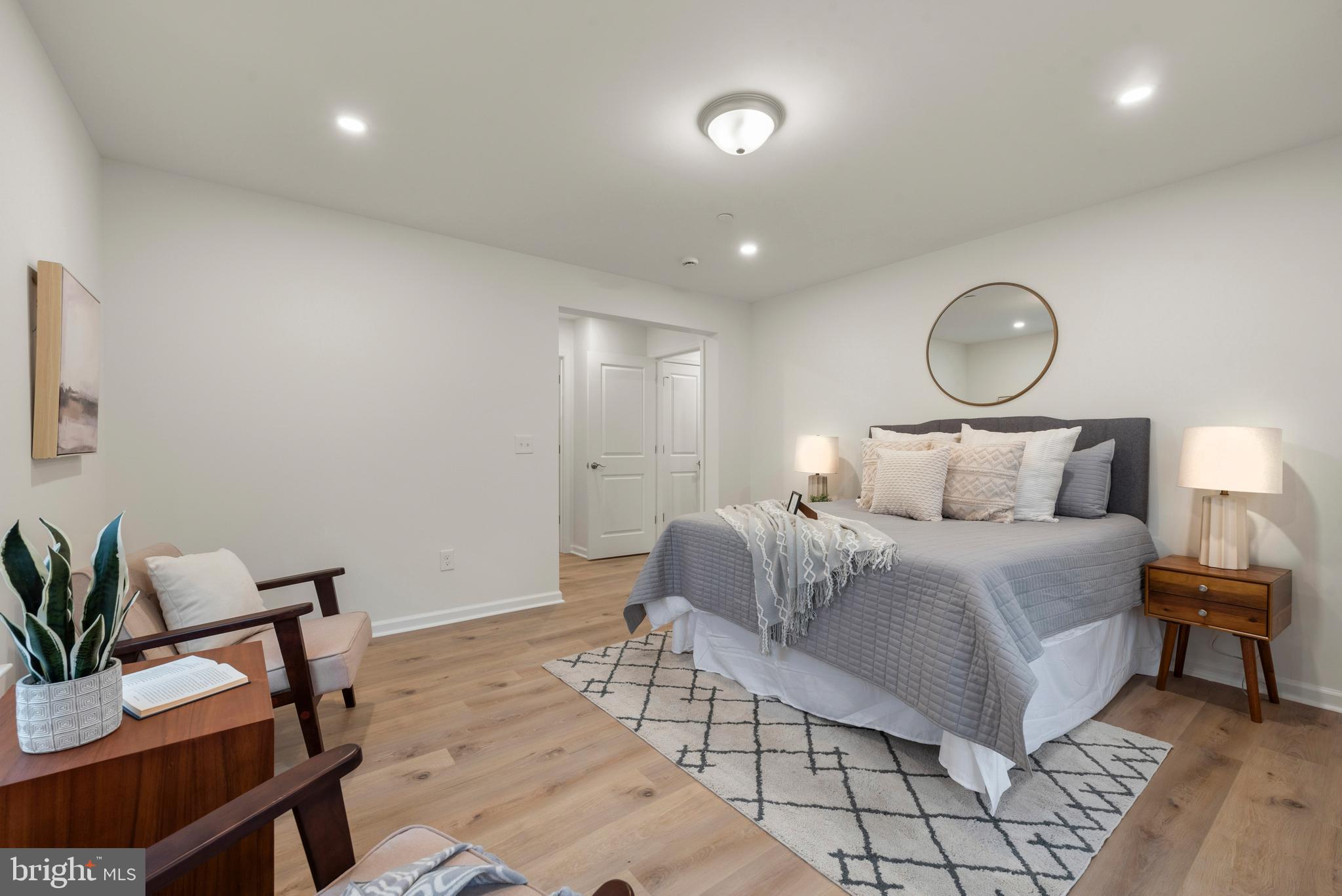 ROSEMONT - Residential