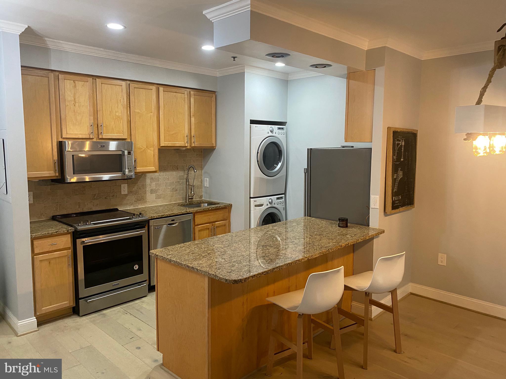 BELLA VISTA CONDOMINIUM - Residential Lease