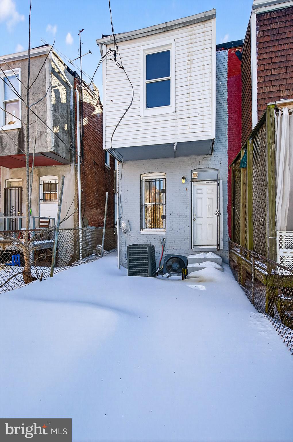 BROADWAY EAST - Residential