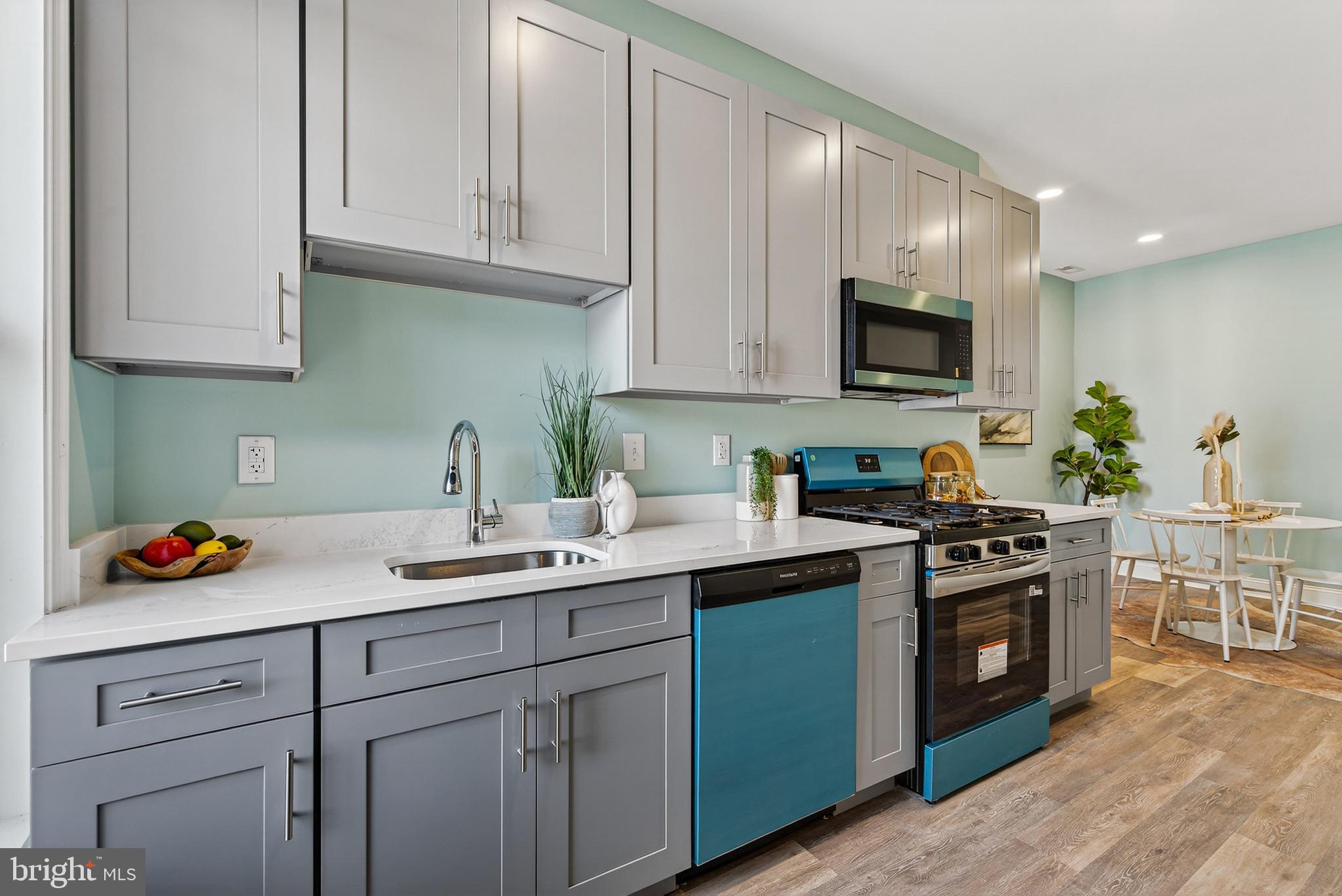 BROADWAY EAST - Residential