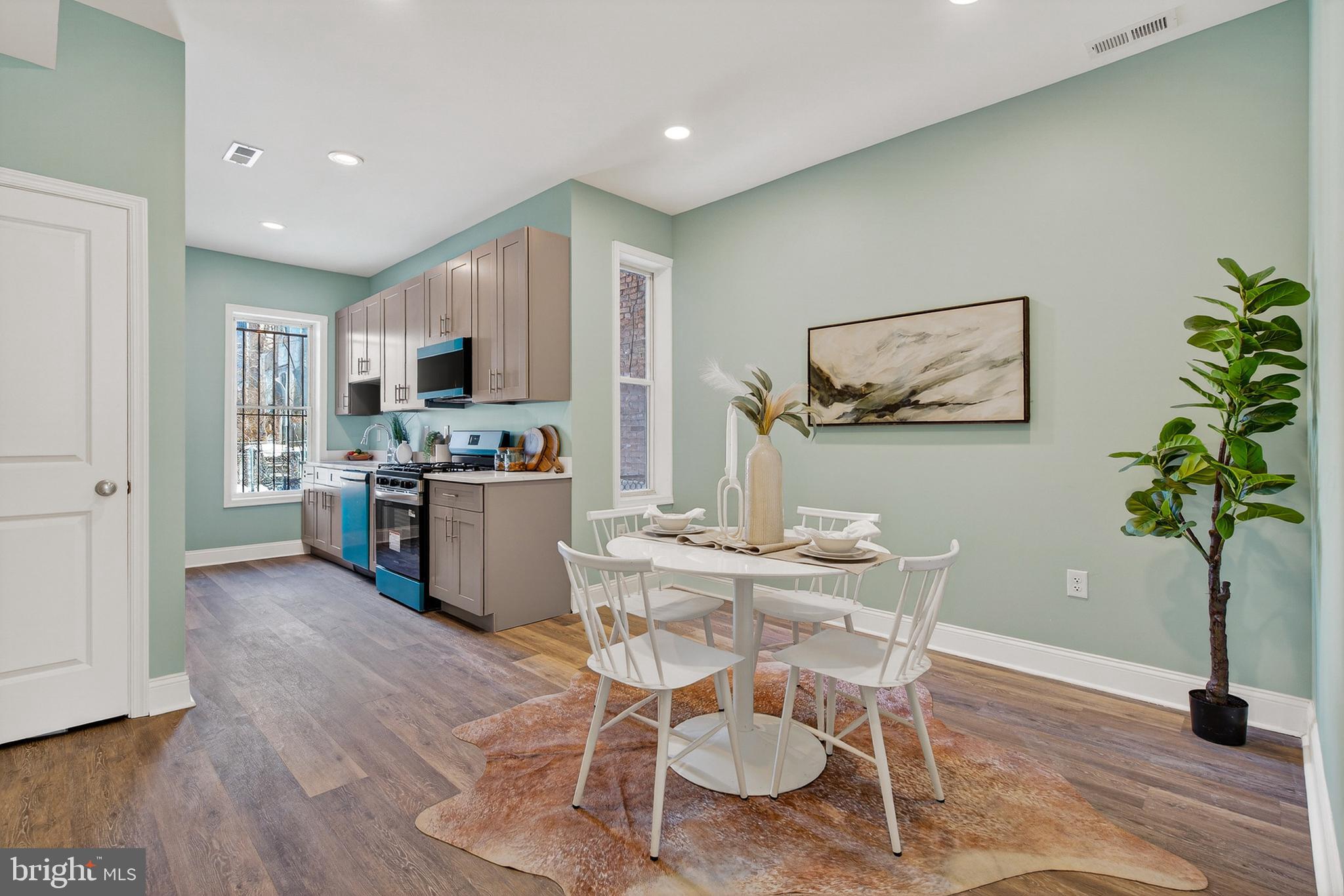 2430 E LAFAYETTE AVENUE