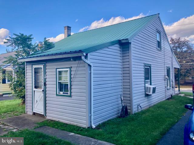 363 E FULTON STREET