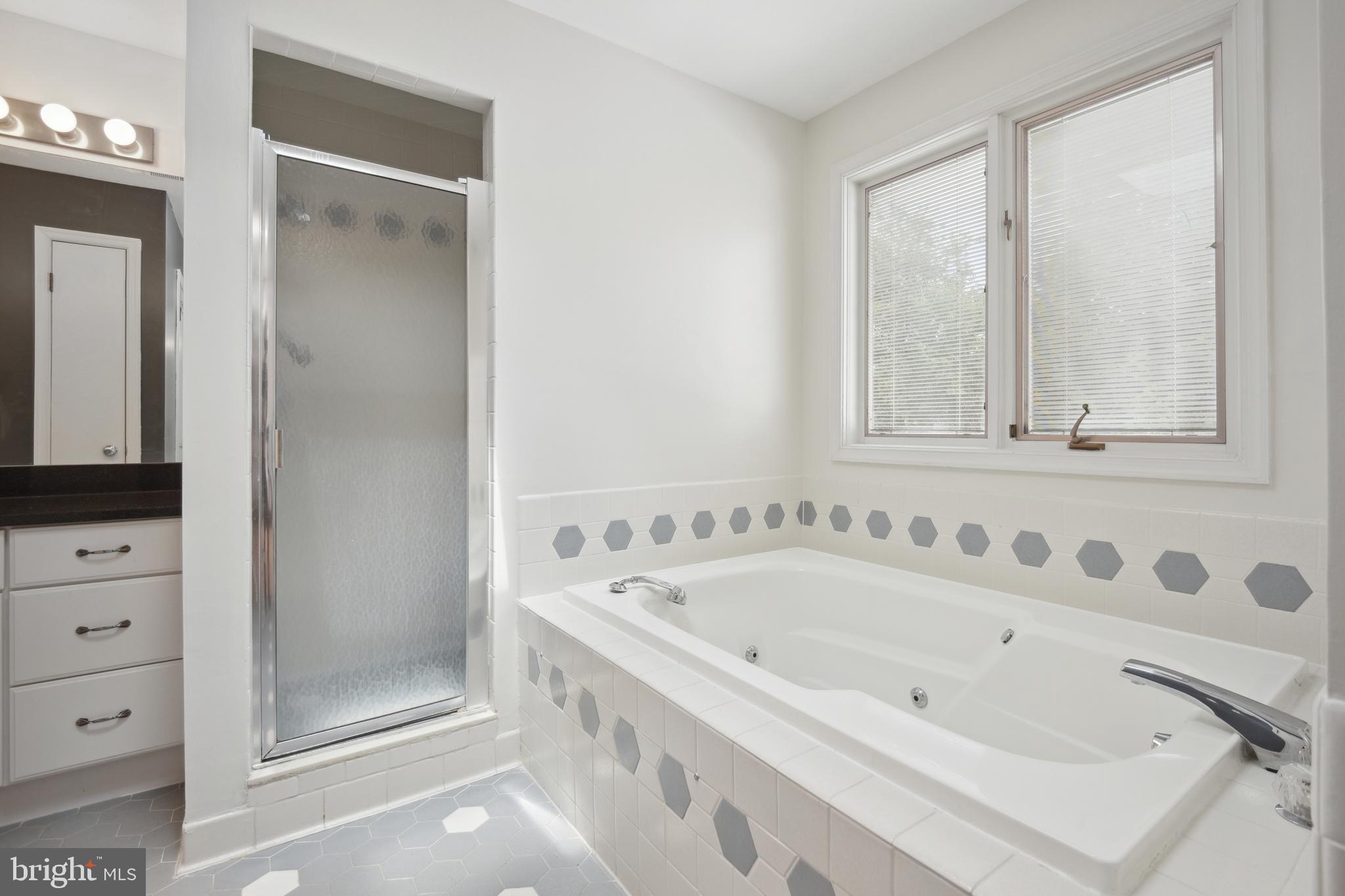 WOODHAVEN - Residential Lease