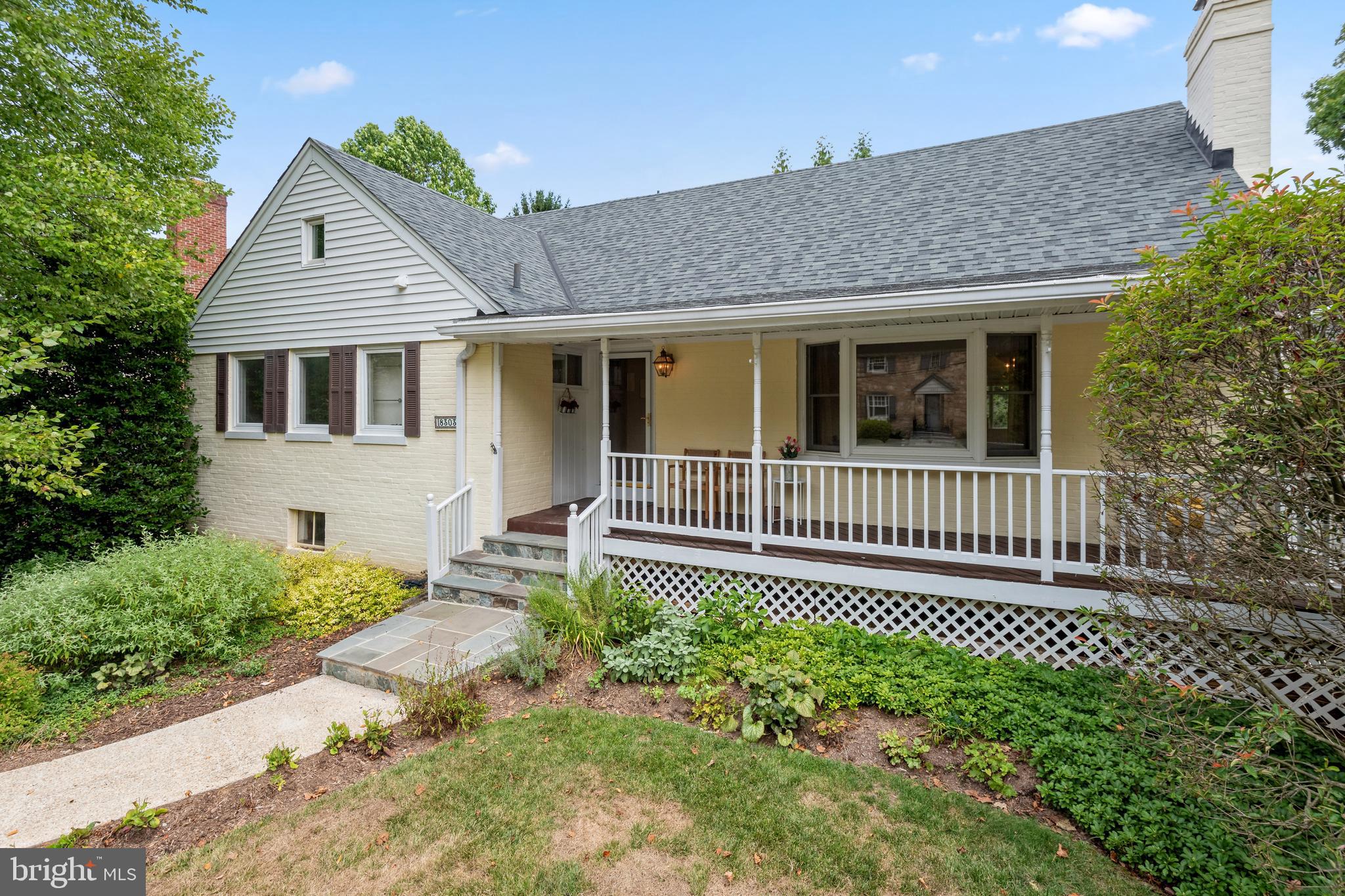 WOODHAVEN - Residential Lease