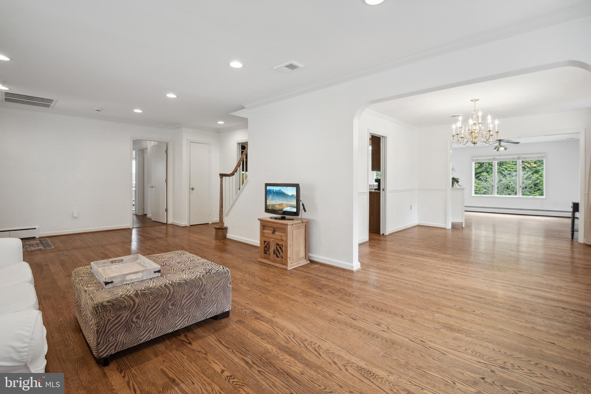 WOODHAVEN - Residential Lease