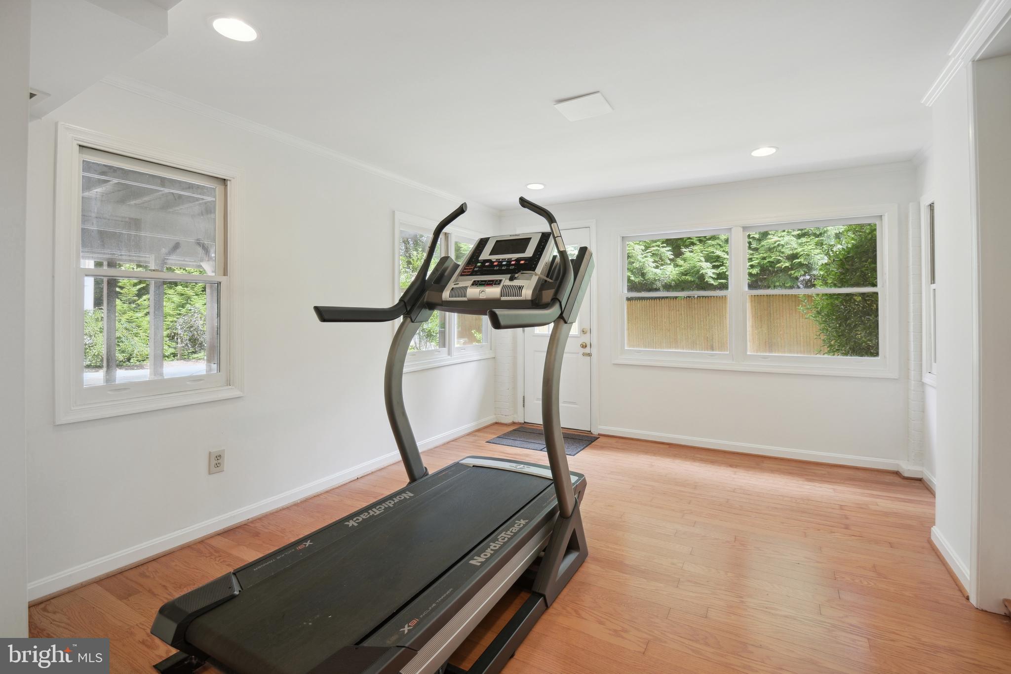 WOODHAVEN - Residential Lease