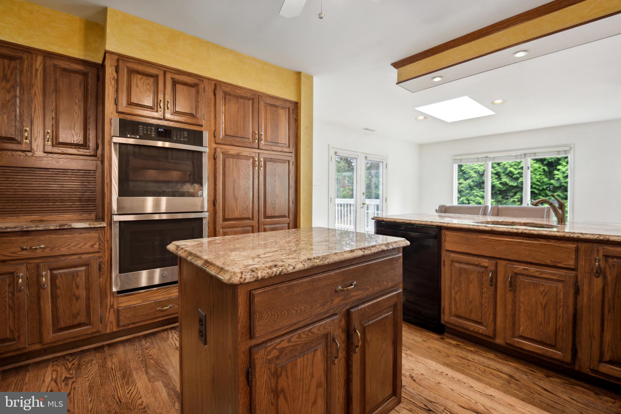 WOODHAVEN - Residential Lease