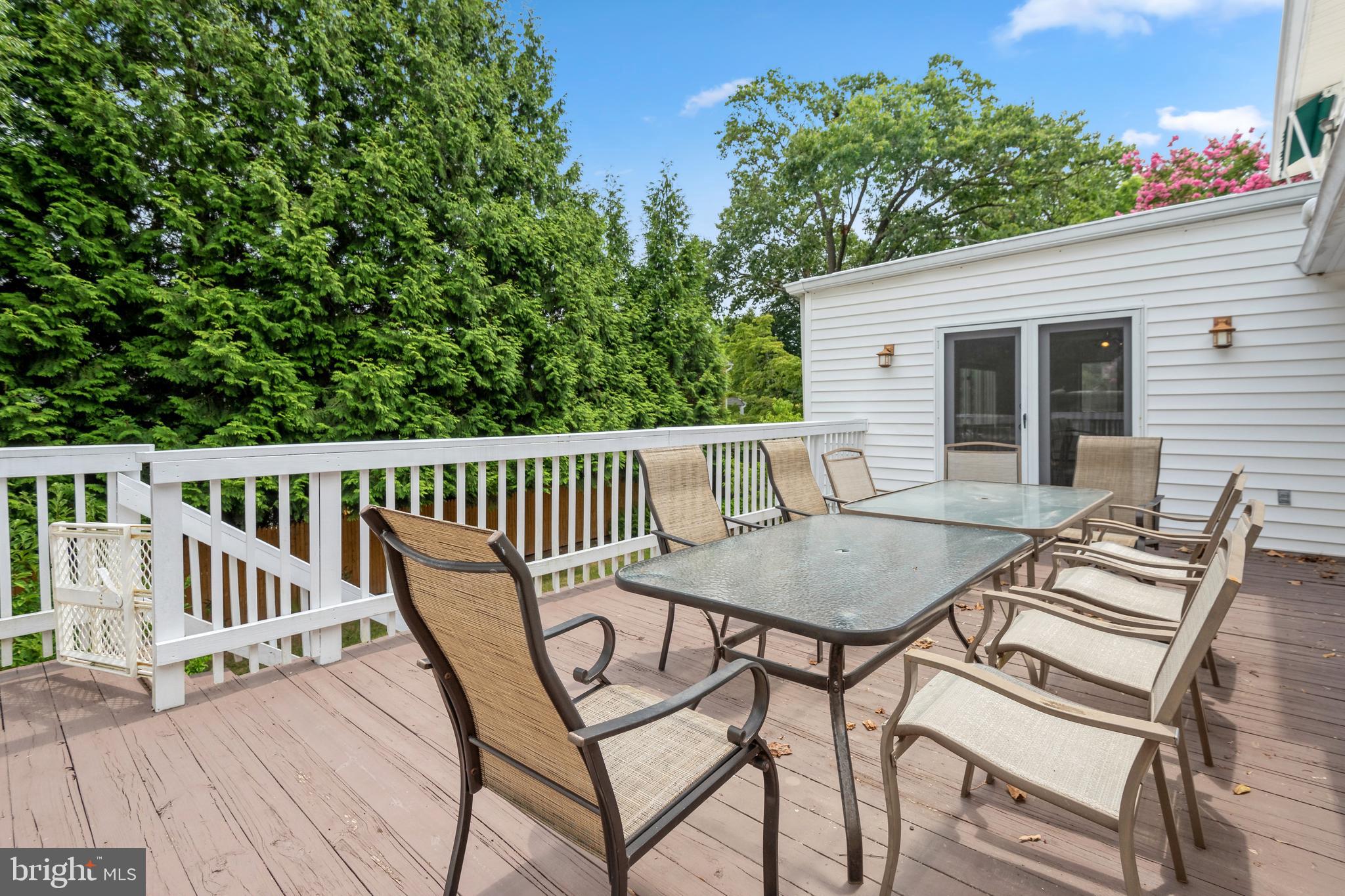 WOODHAVEN - Residential Lease