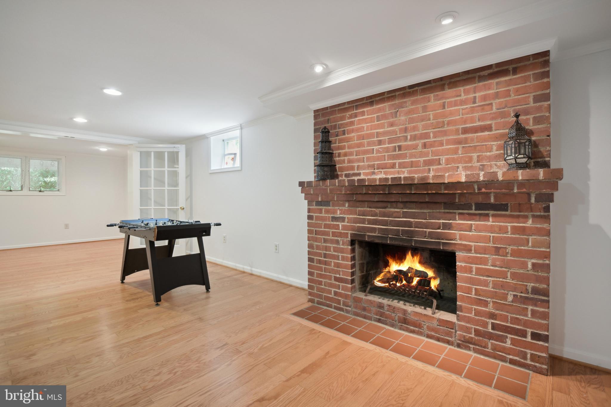 WOODHAVEN - Residential Lease