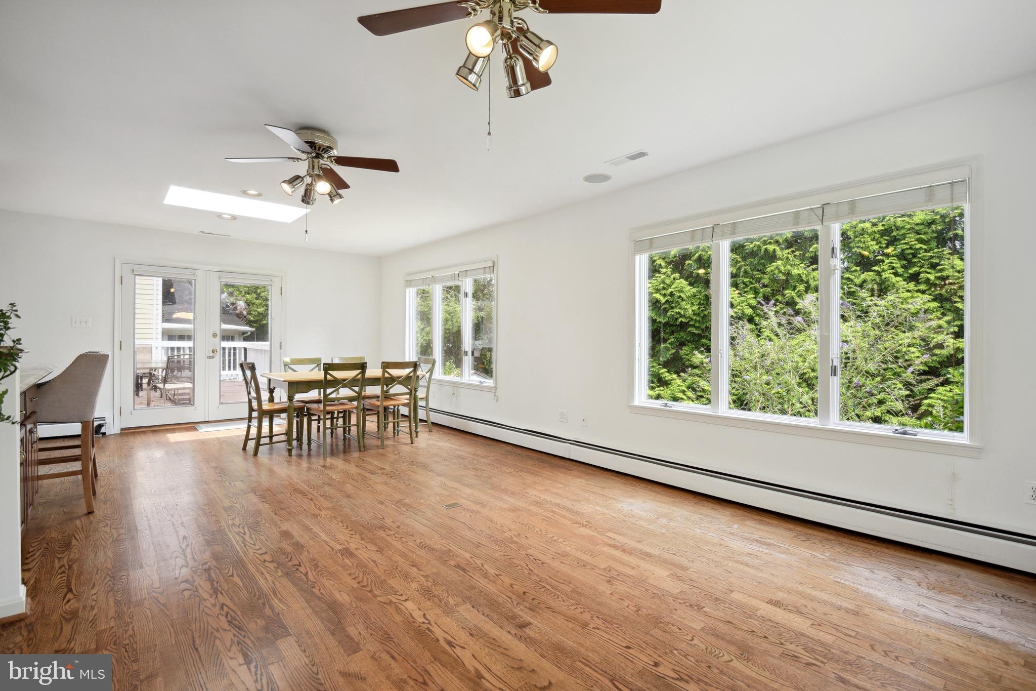 WOODHAVEN - Residential Lease