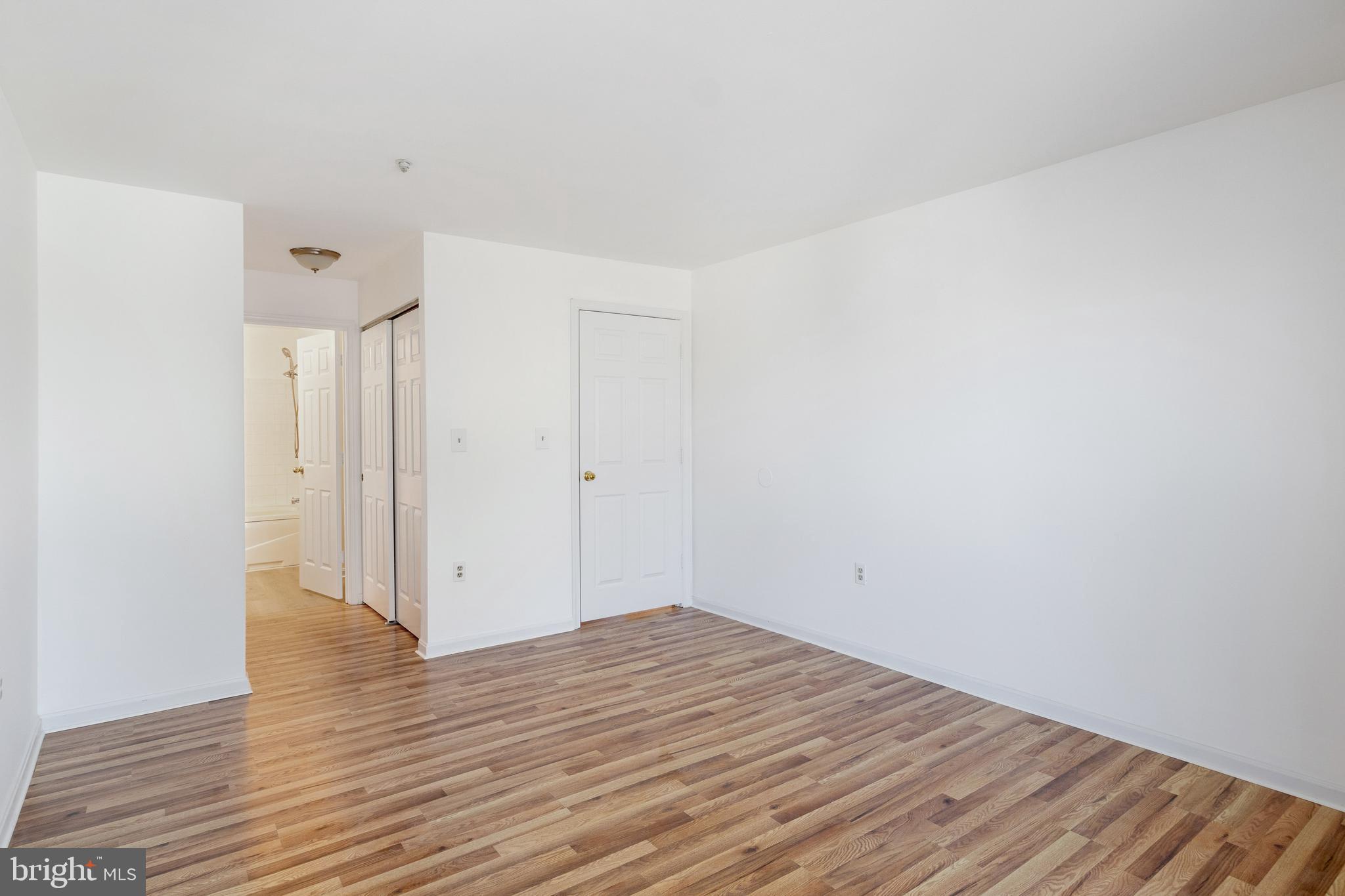 RUSSETT - Residential