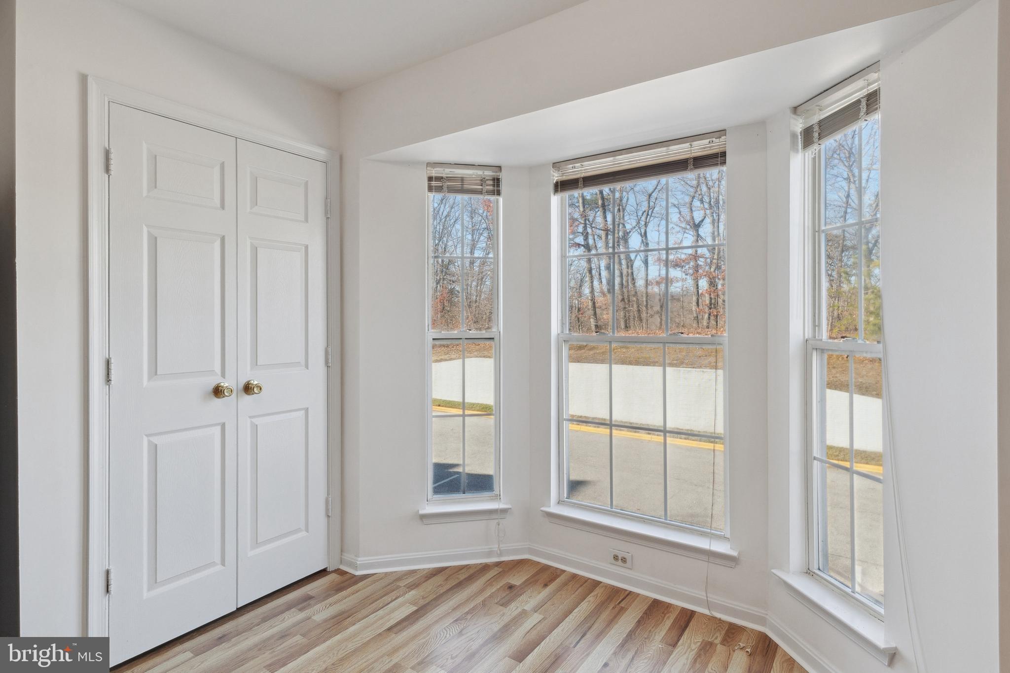 RUSSETT - Residential