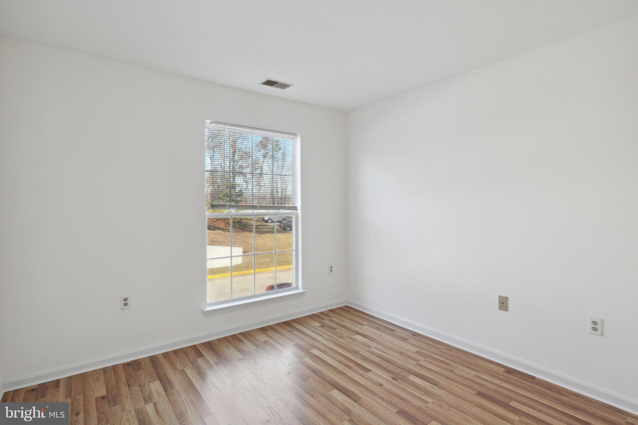 RUSSETT - Residential