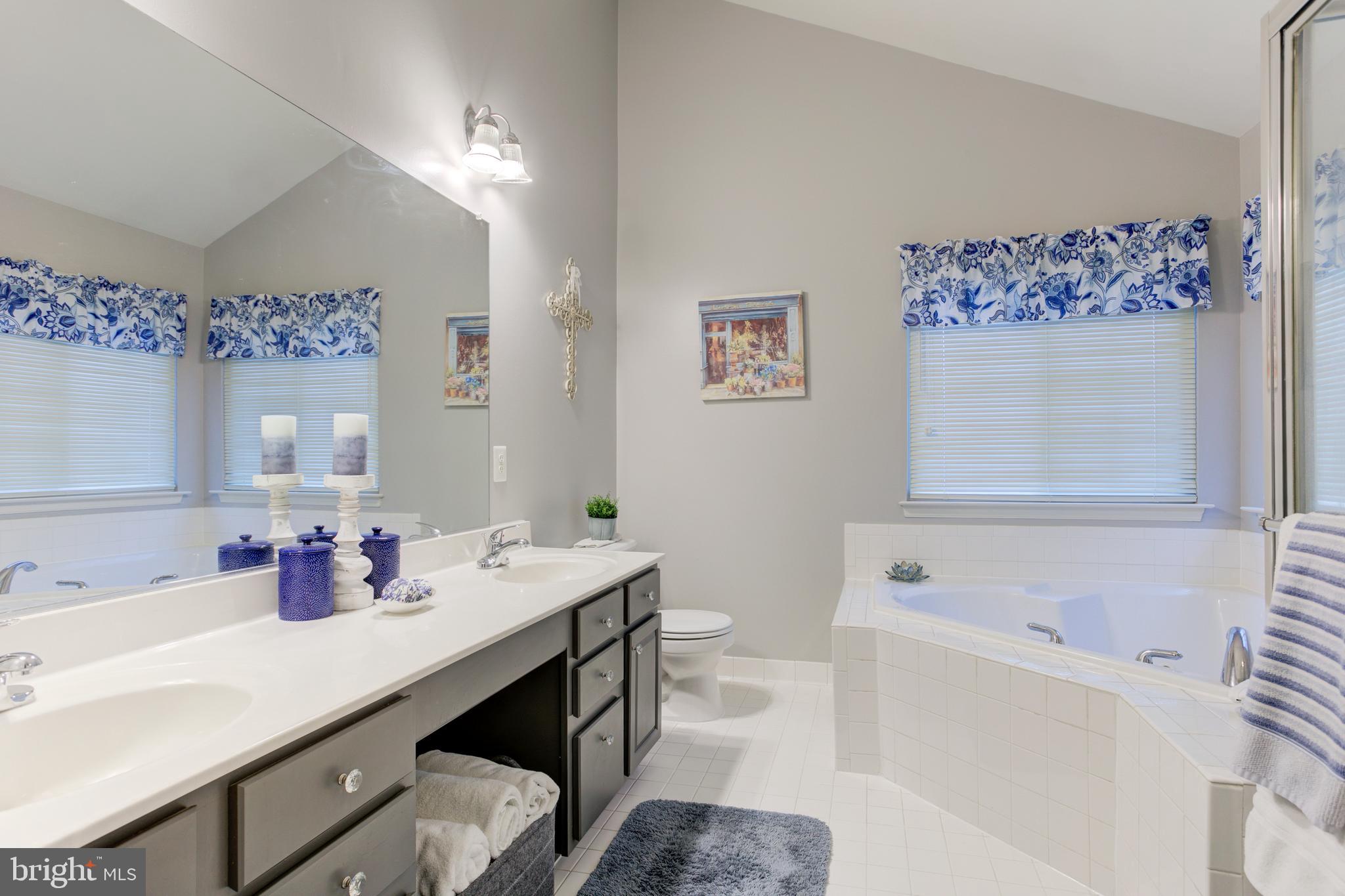 SAYBROOKE - Residential