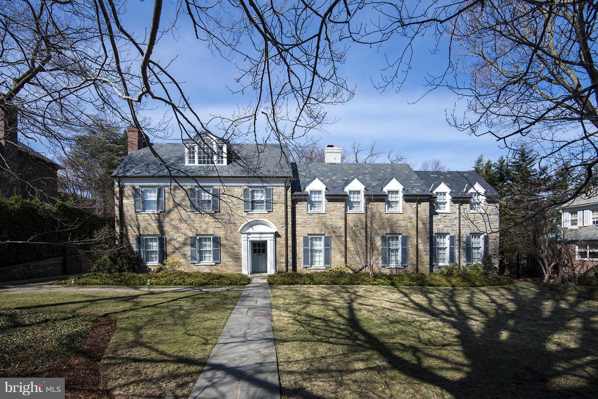 FOREST HILLS - Residential
