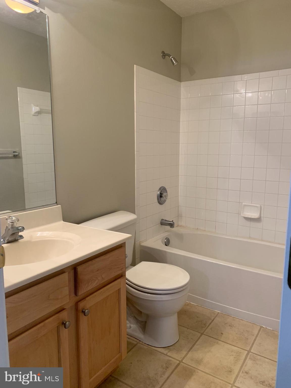 RIVERSIDE SOUTH - Residential Lease