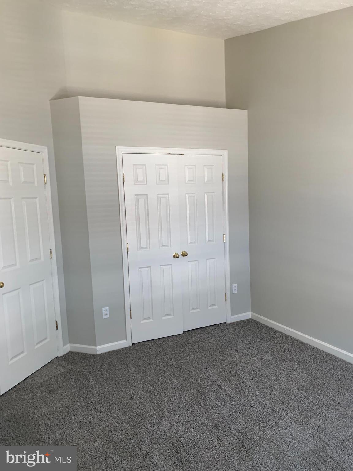 RIVERSIDE SOUTH - Residential Lease