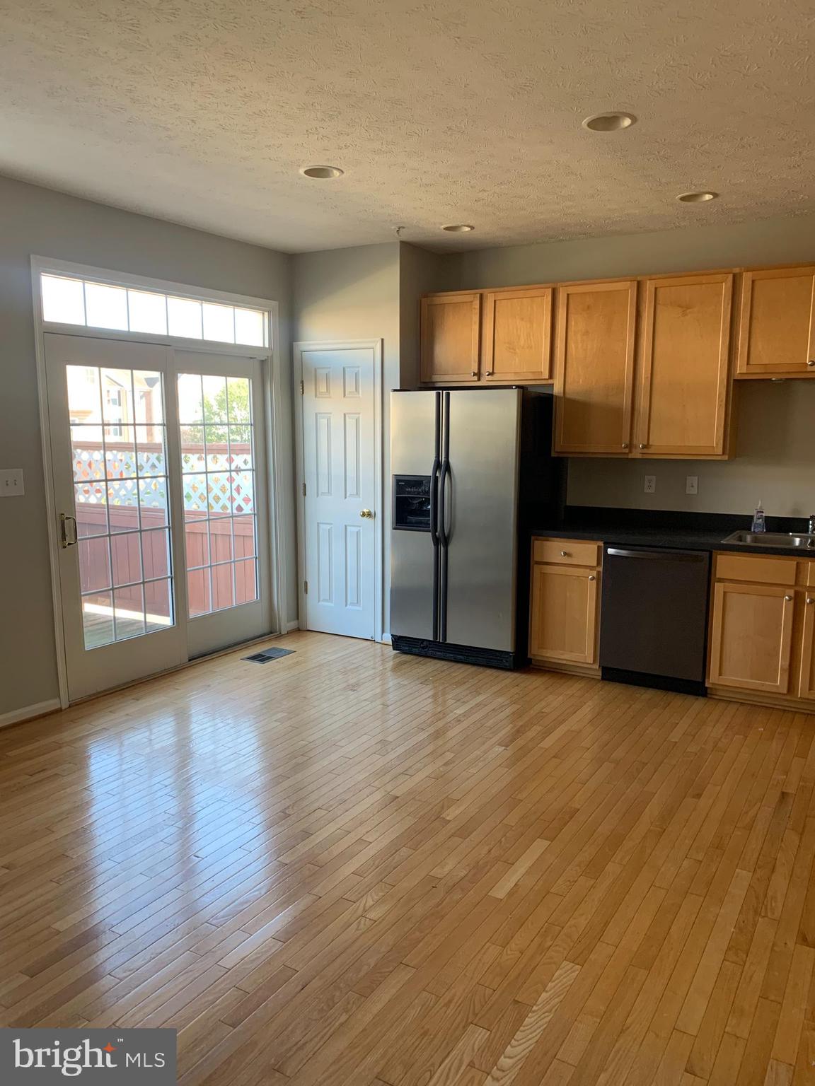 RIVERSIDE SOUTH - Residential Lease