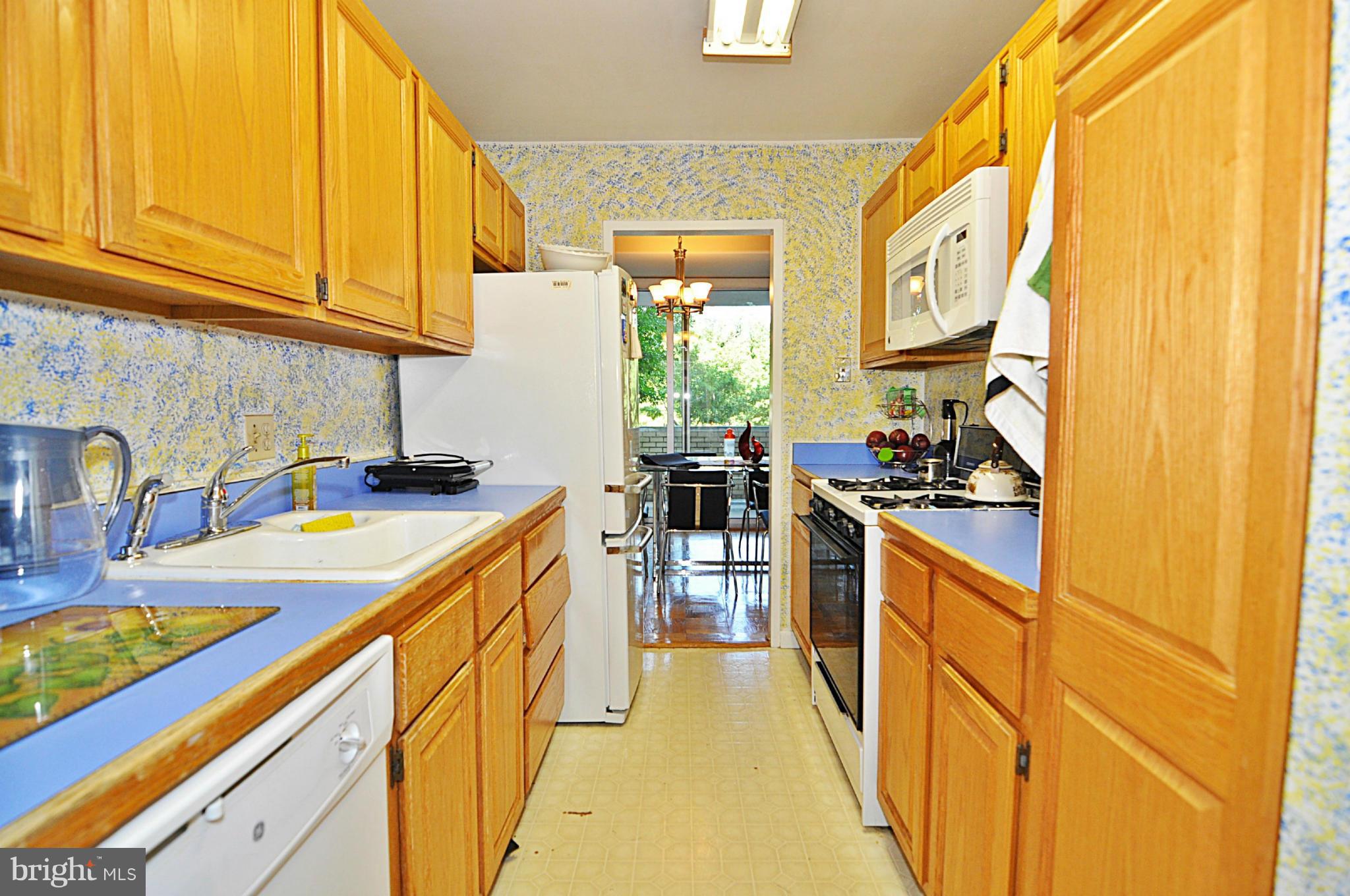 THE FOUNTAINS - Residential Lease