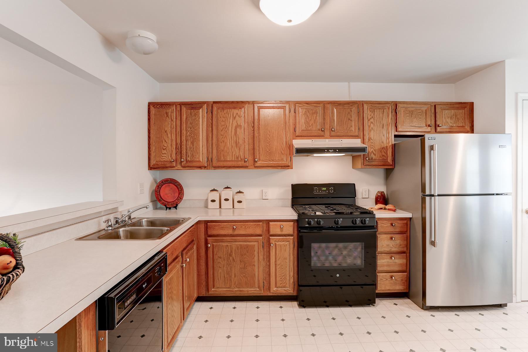 HIDDEN LAKE - Residential