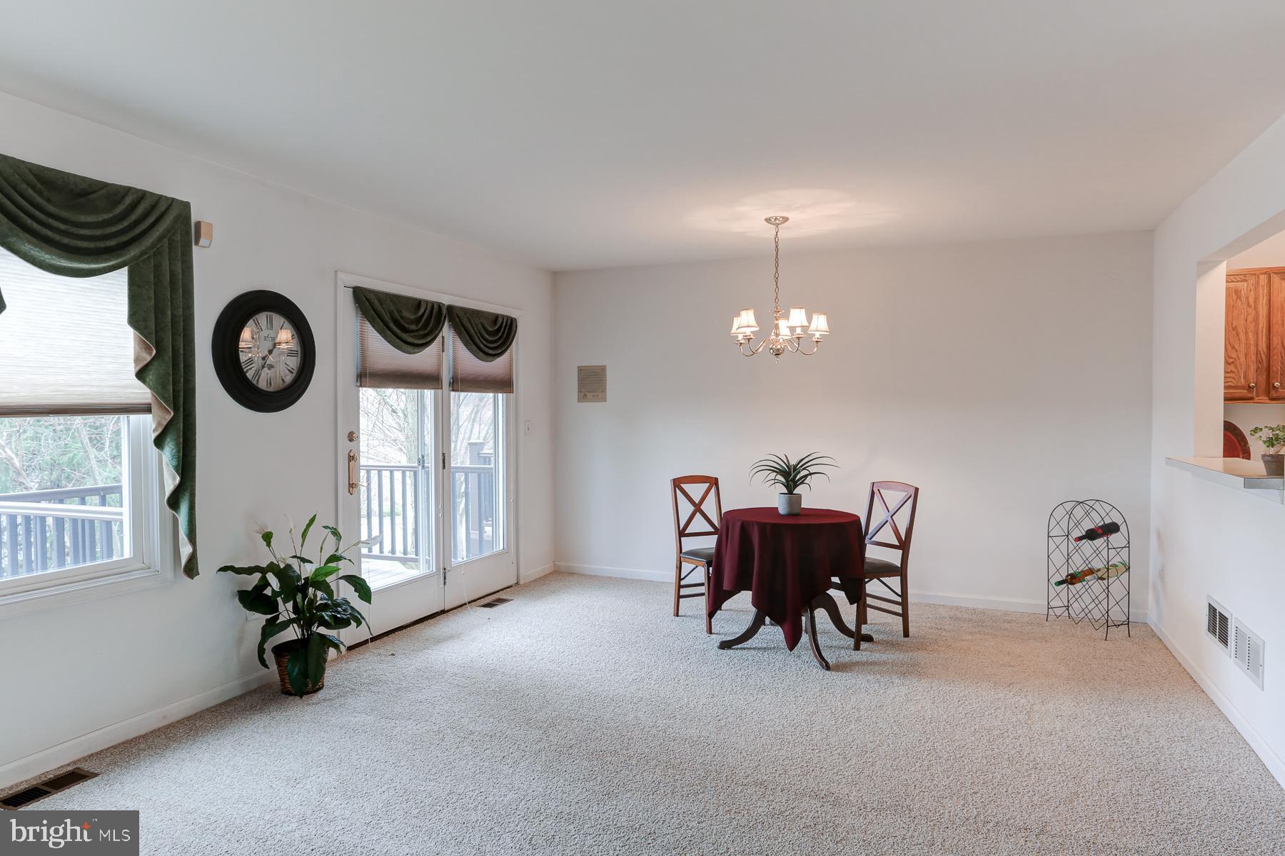 HIDDEN LAKE - Residential