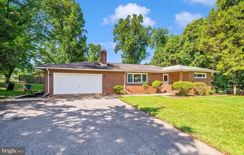 Photo of 6700 Parsons Avenue, BALTIMORE, MD 21215 (MLS # MDBC2161788)