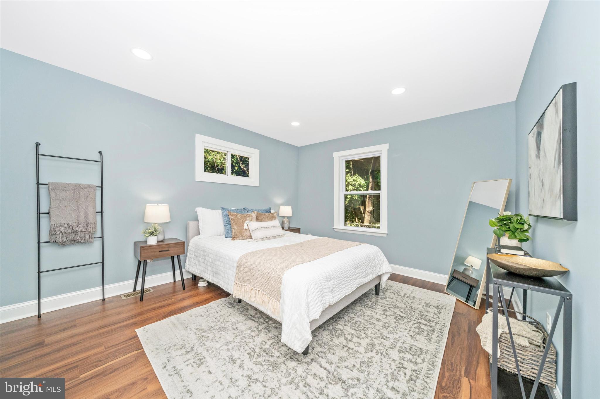 BRIGHTON - Residential