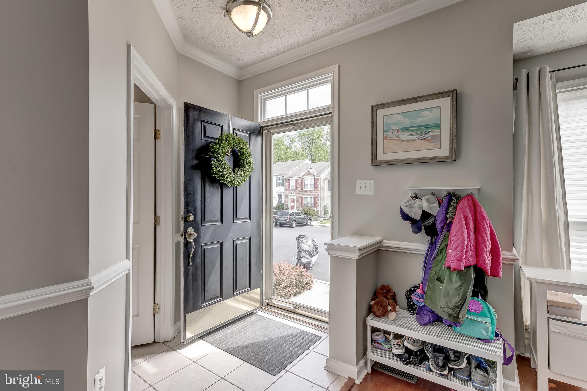 CONSTANT FRIENDSHIP - Residential