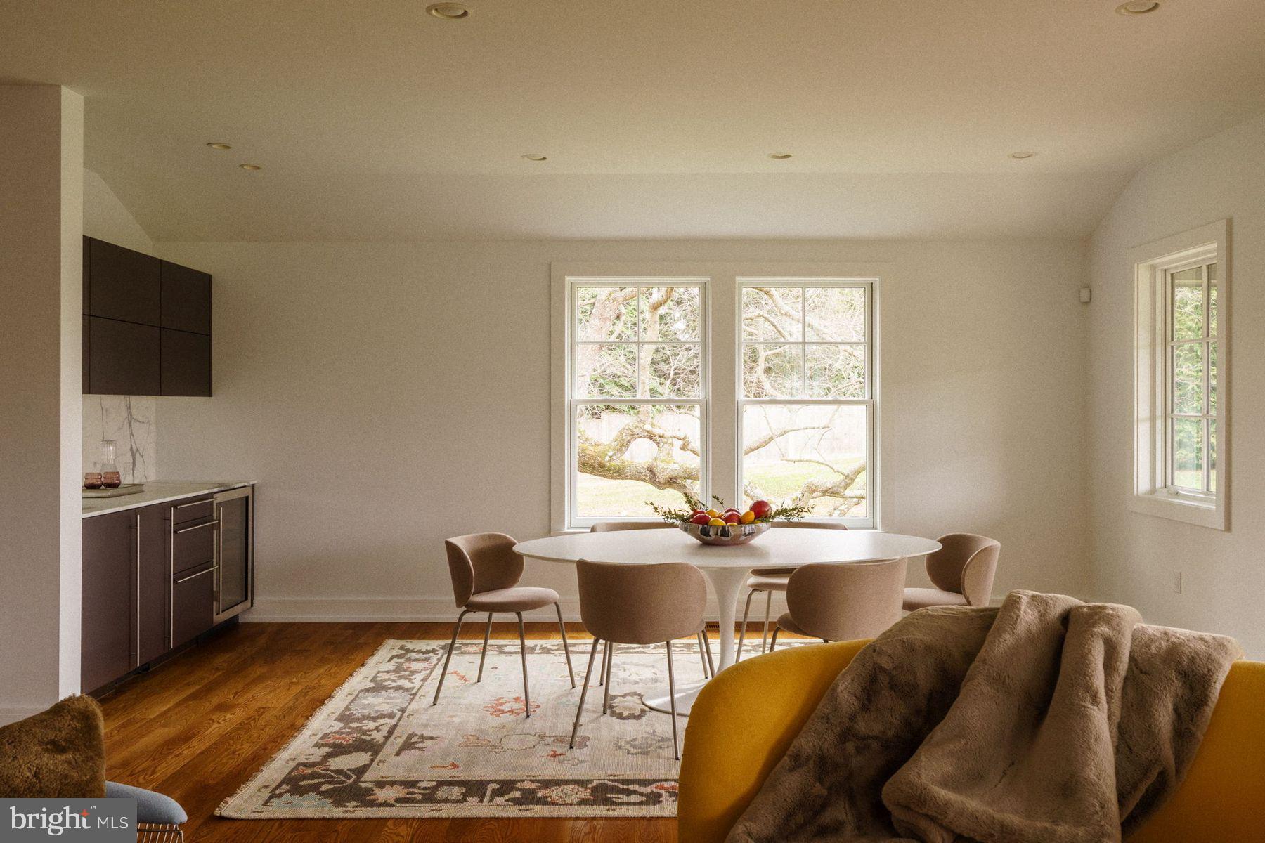 CHESTNUT HILL - Residential